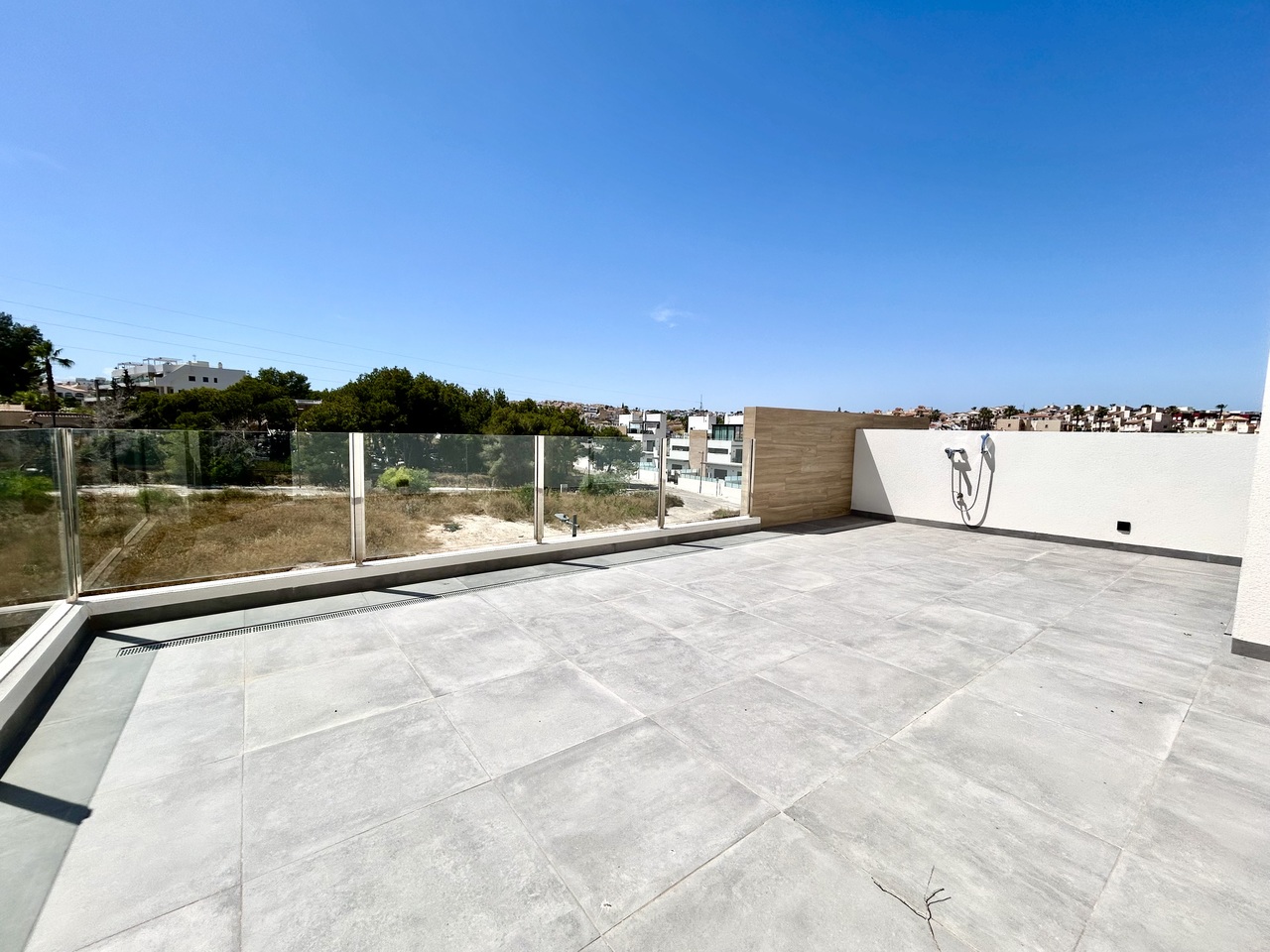Master bedroom in villa for sale in Villamartin
