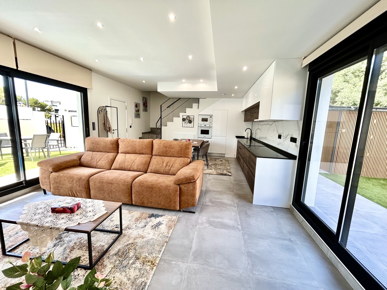 Pool area in villa for sale in Villamartin