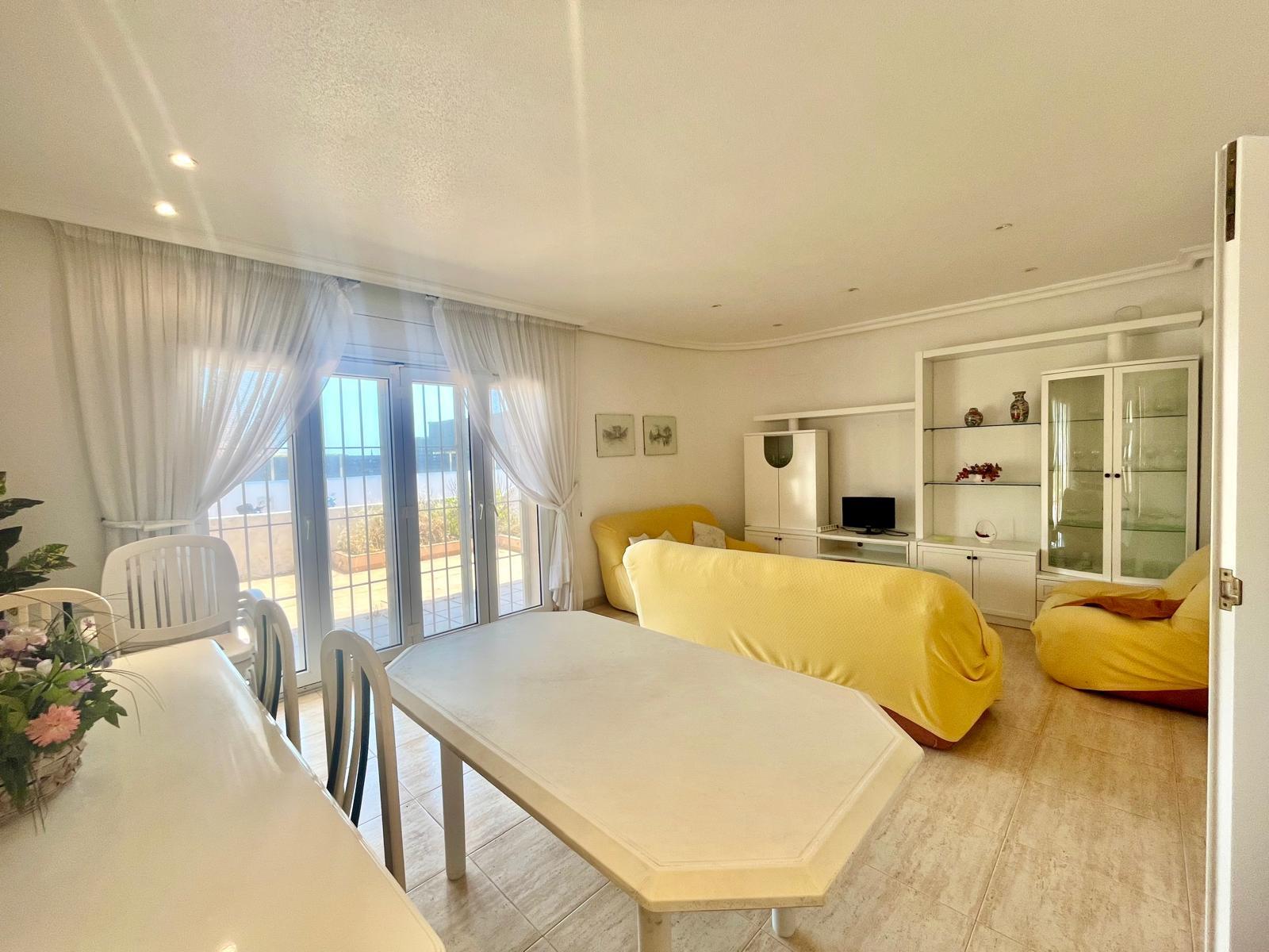 Dining area in villa for sale in La Manga del Mar Menor