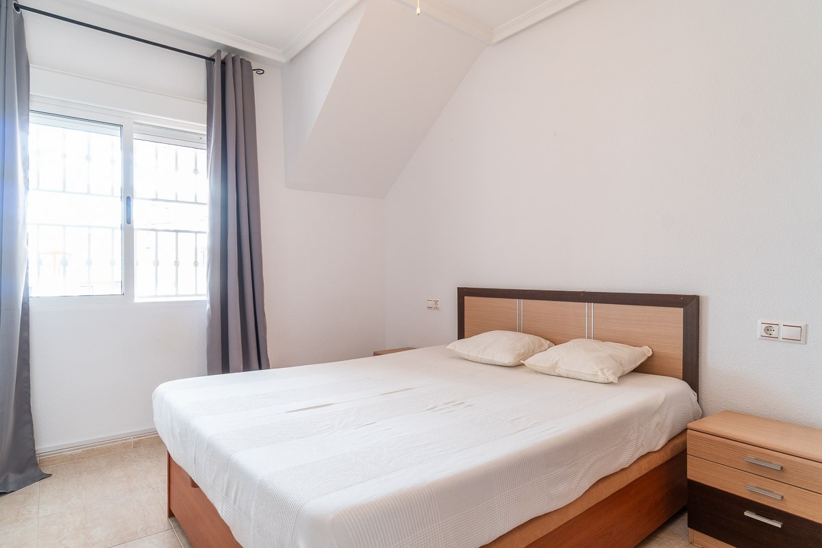 Master bedroom in apartment for sale in Orihuela Costa
