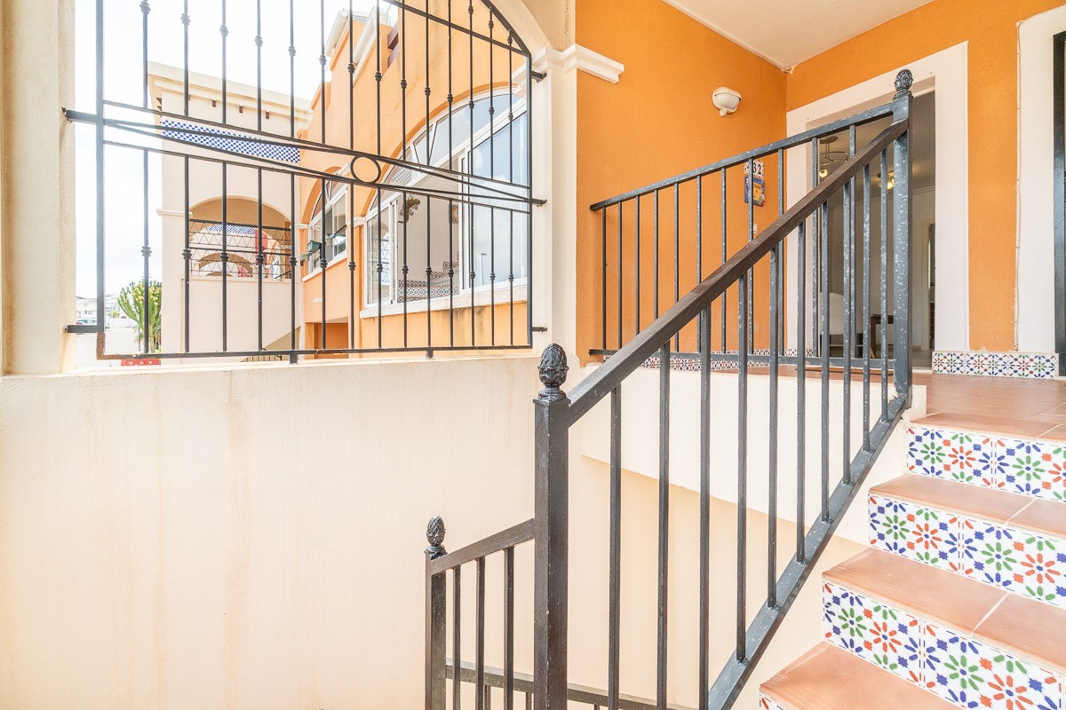 Bedroom in apartment for sale in Orihuela Costa