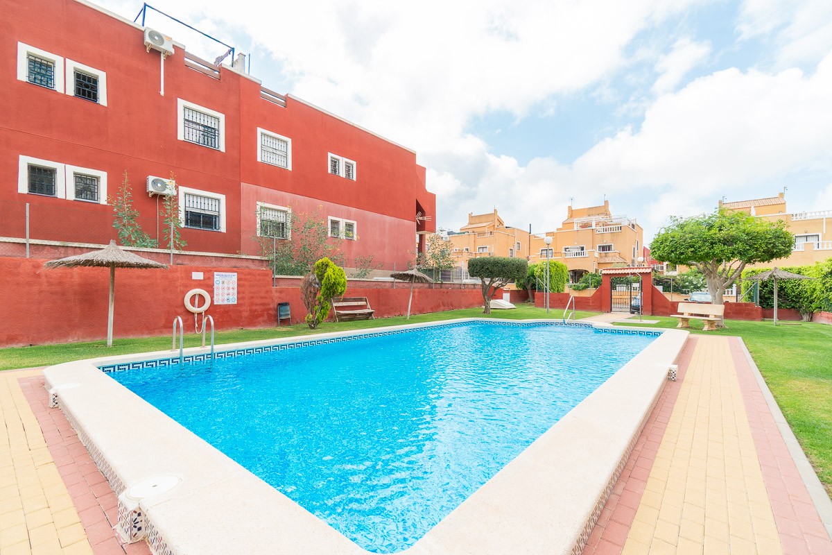 Master bedroom in apartment for sale in Orihuela Costa