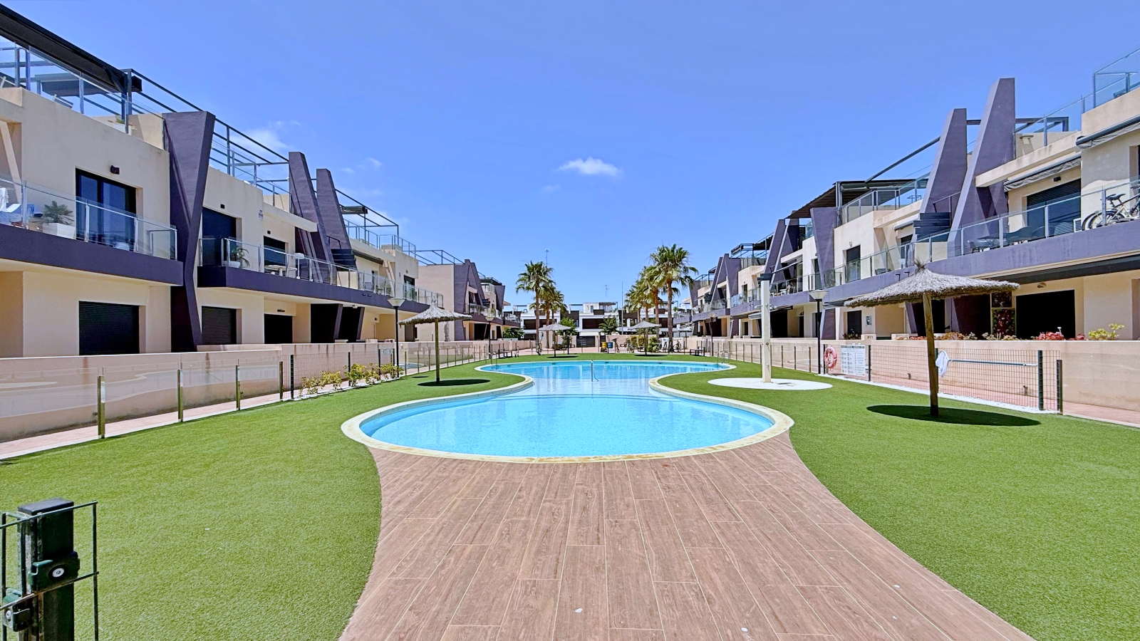 Master bedroom in penthouse for sale in Pilar de La Horadada