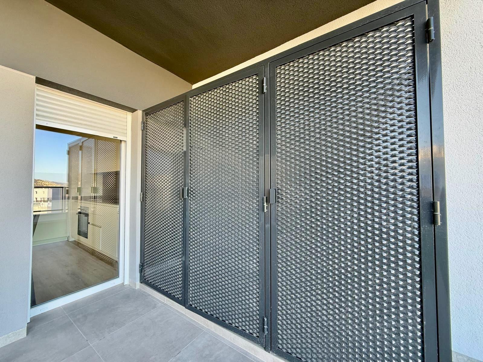 Bedroom in apartment for sale in Finestrat
