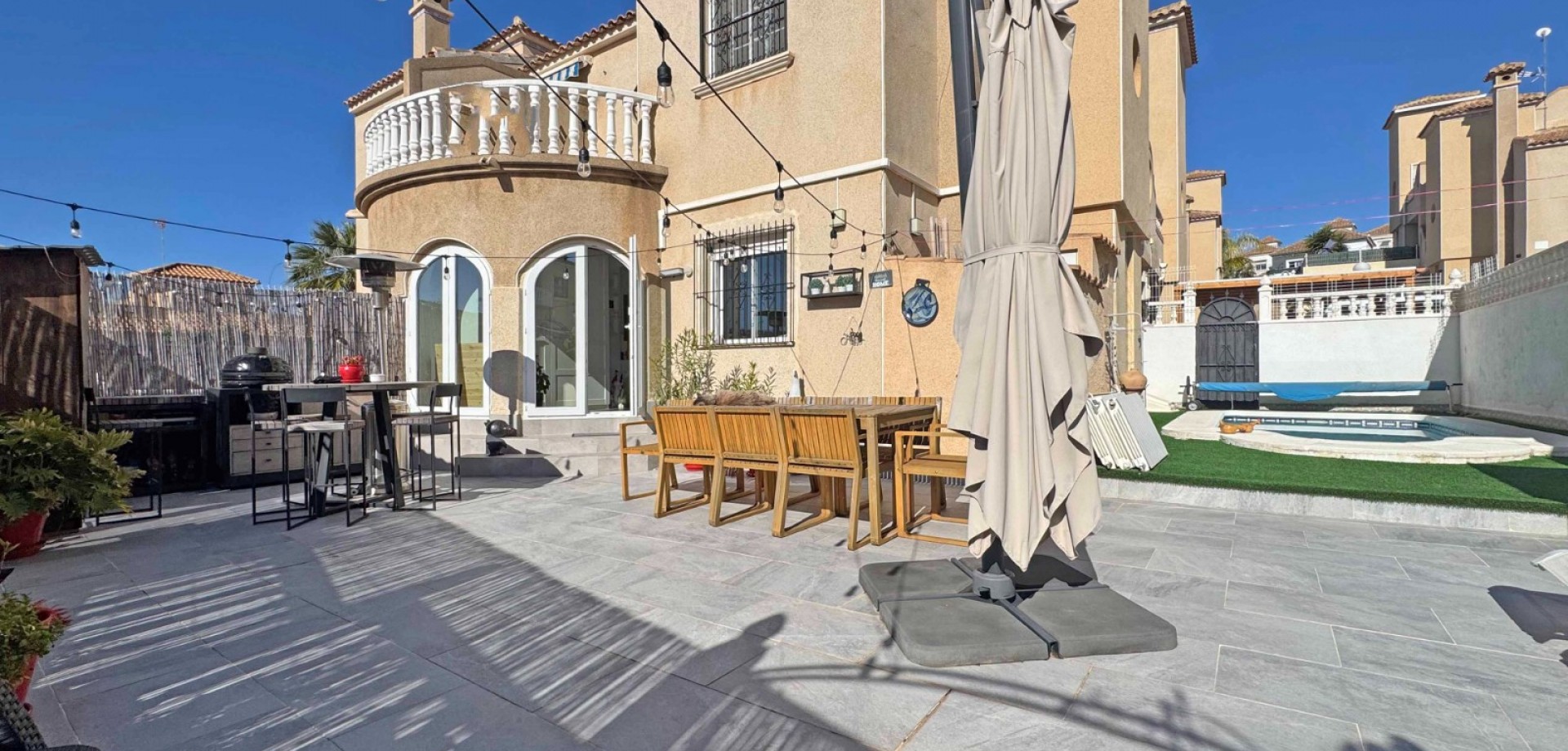 Prachtig herstelde Zodiaco-villa met eigen zwembad in Orihuela Costa