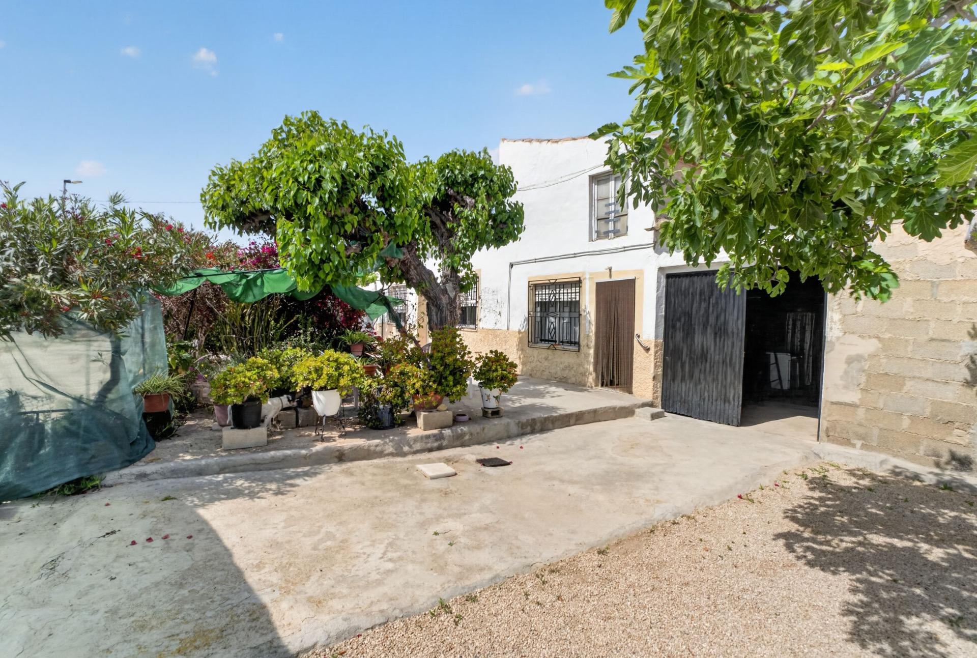 Pool area in finca for sale in Orihuela
