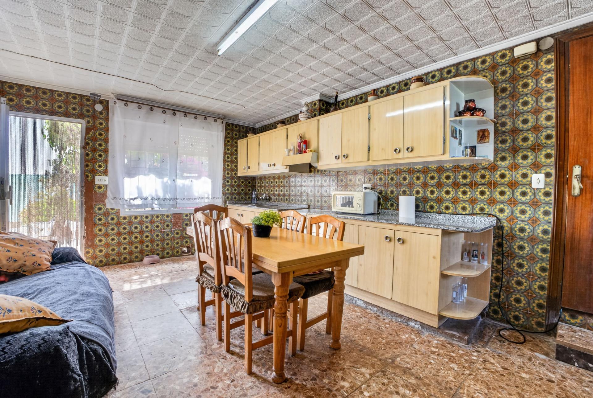 Dining area in finca for sale in Orihuela