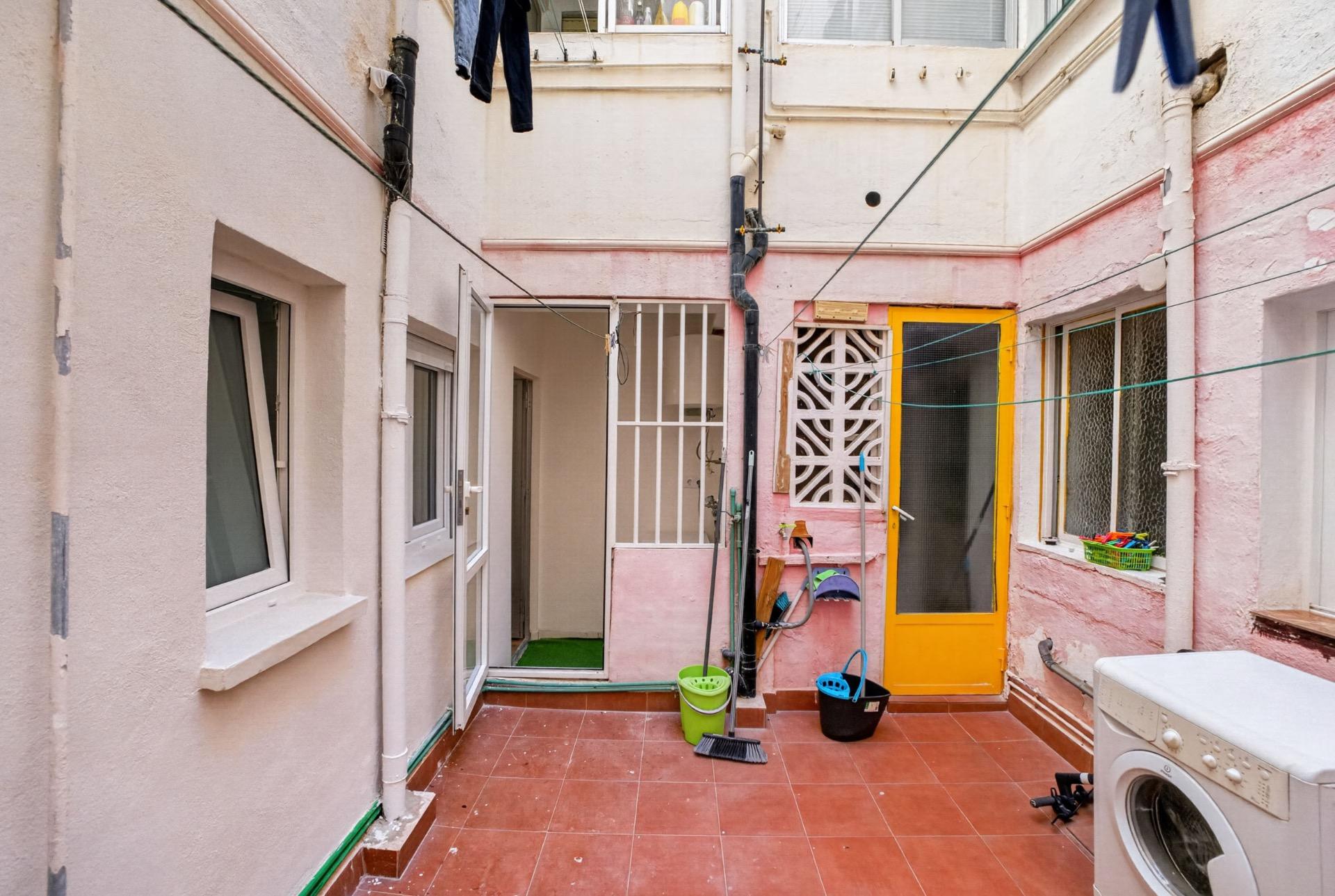 Terrace in apartment for sale in Torrevieja