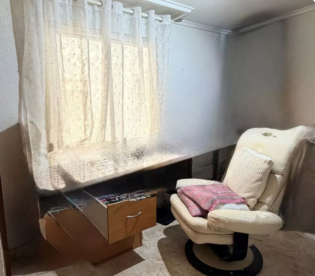 Bedroom in apartment for sale in Villamartin