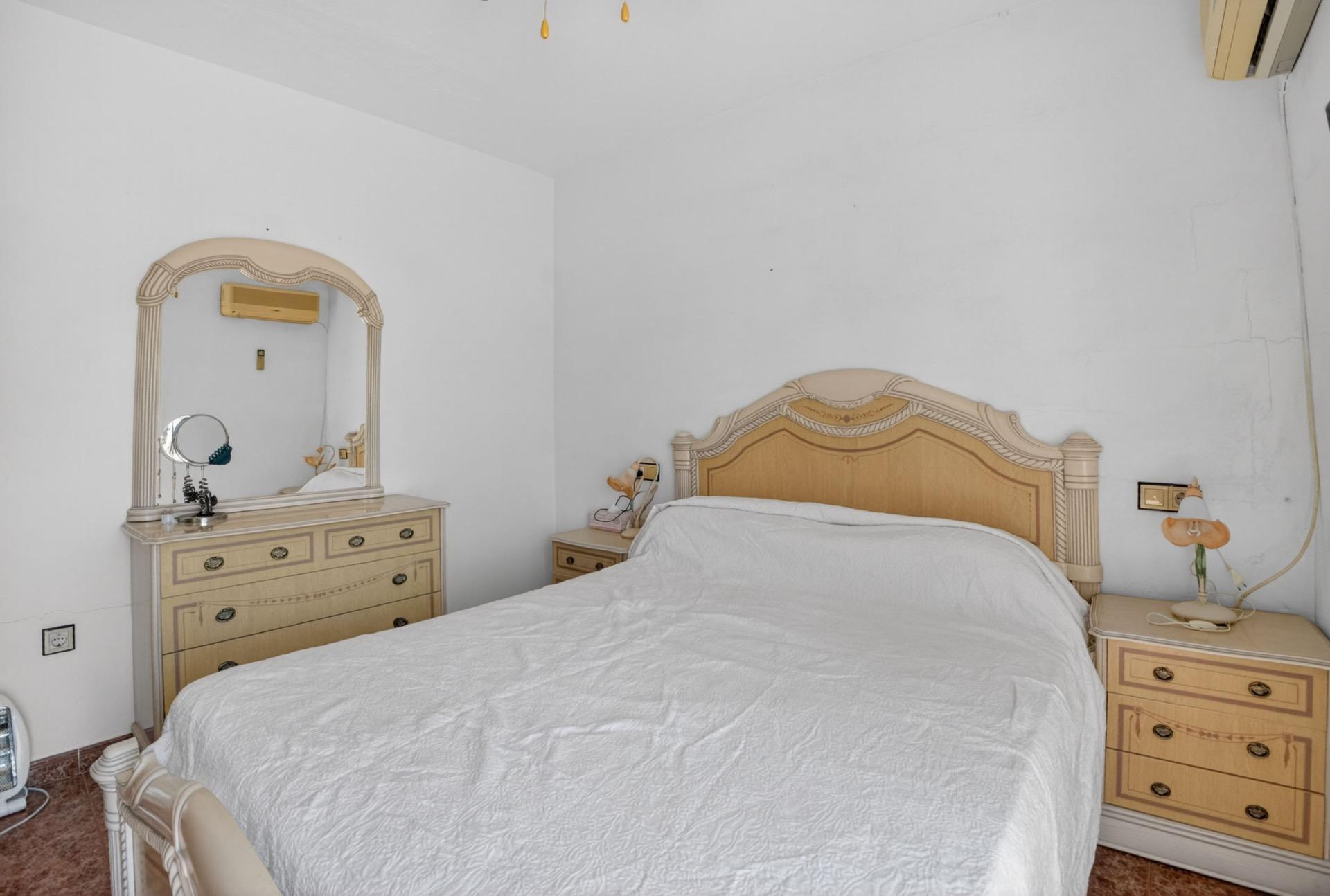 Dining area in duplex for sale in Torrevieja