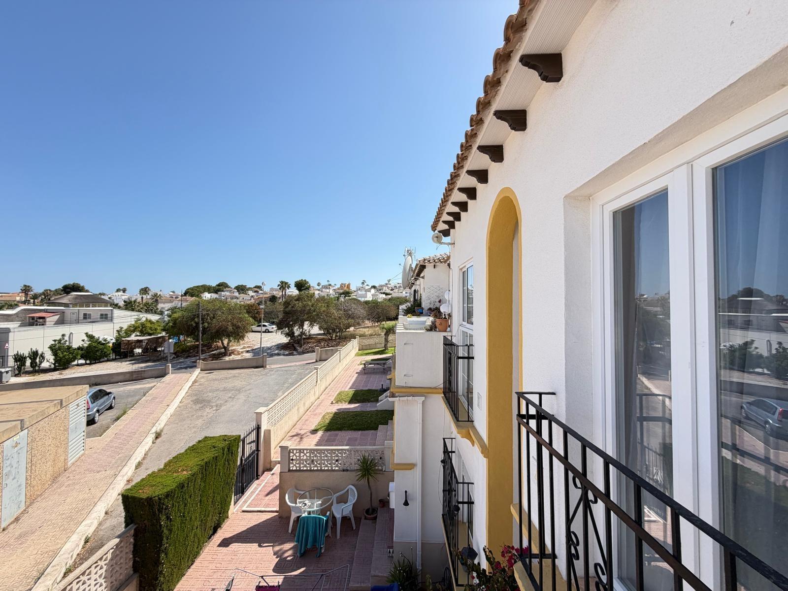 Kitchen in apartment for sale in San Miguel de Salinas