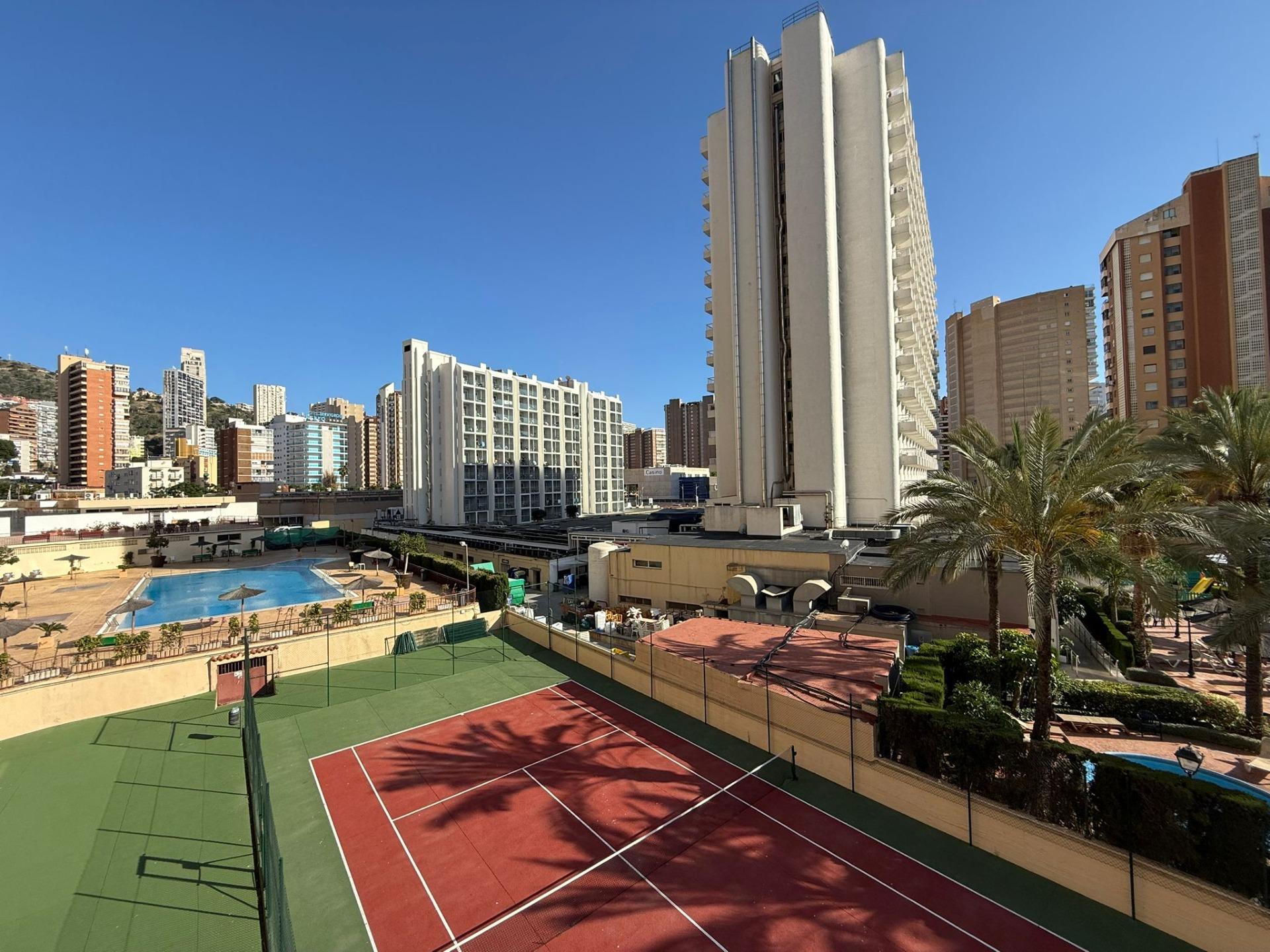 Bathroom in apartment for sale in Benidorm