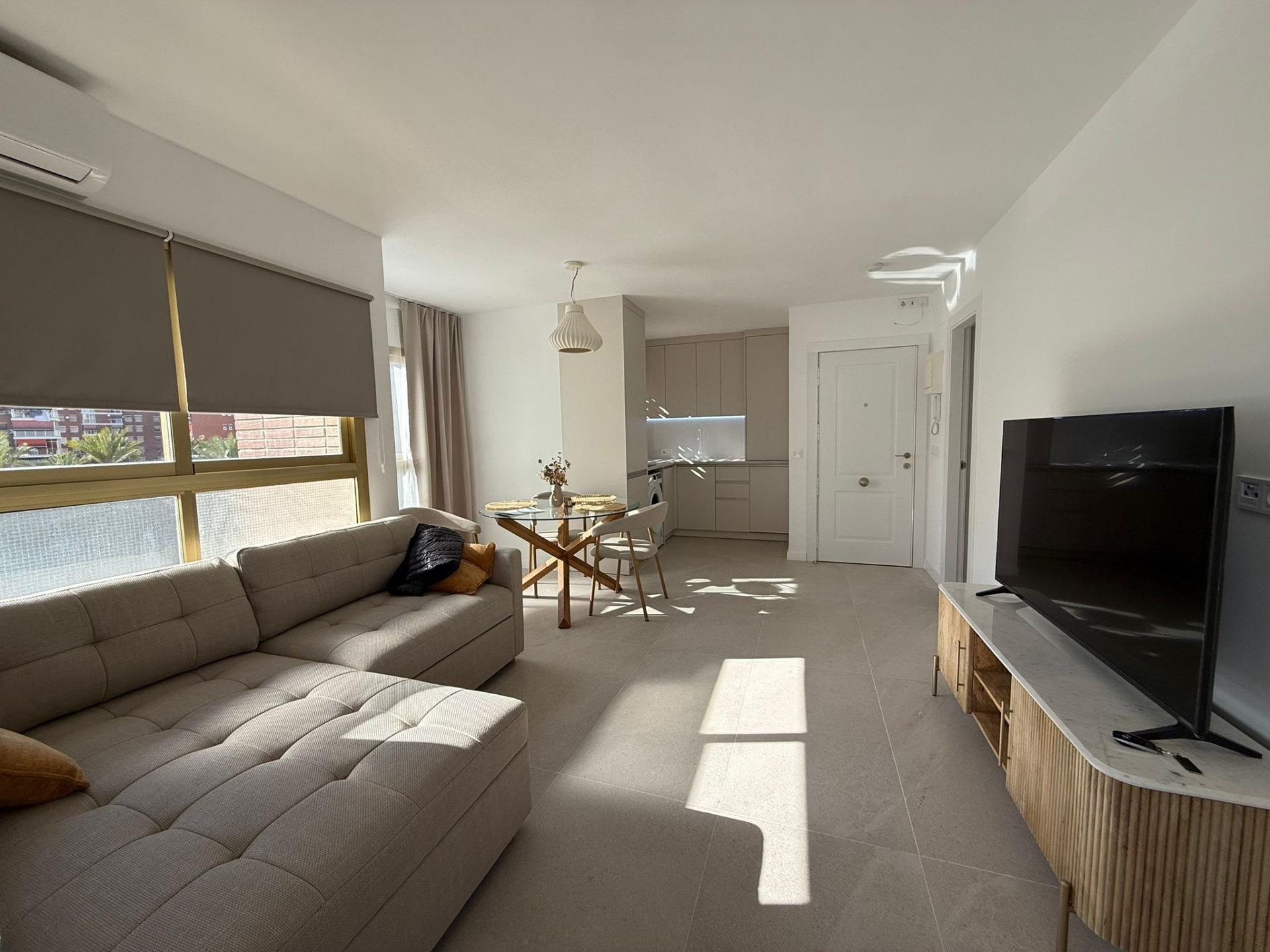 Luksusapartament i Rincón de Loix – 50 m² med privat terrasse og strand i 300 m