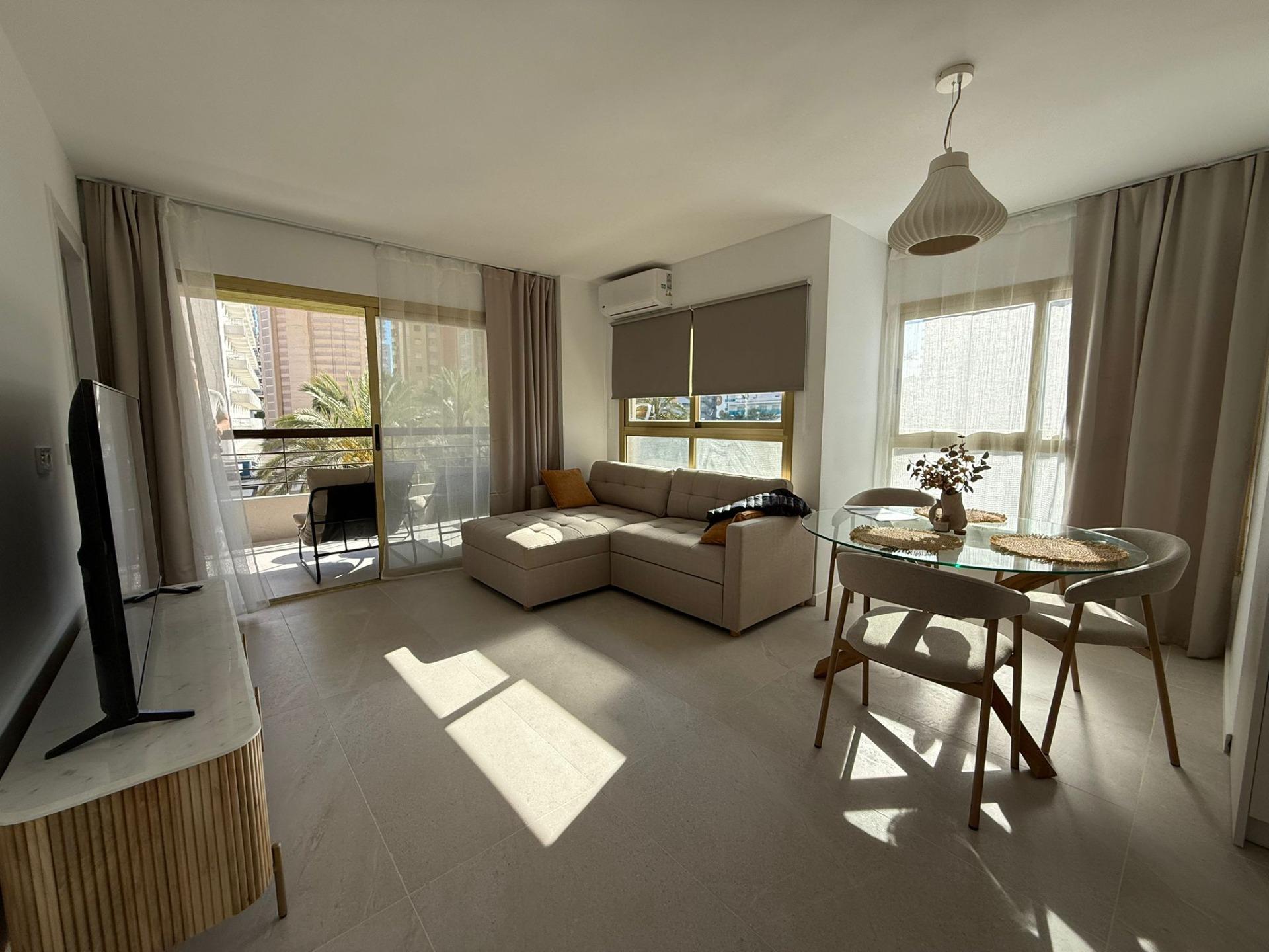 Luksusapartament i Rincón de Loix – 50 m² med privat terrasse og strand i 300 m