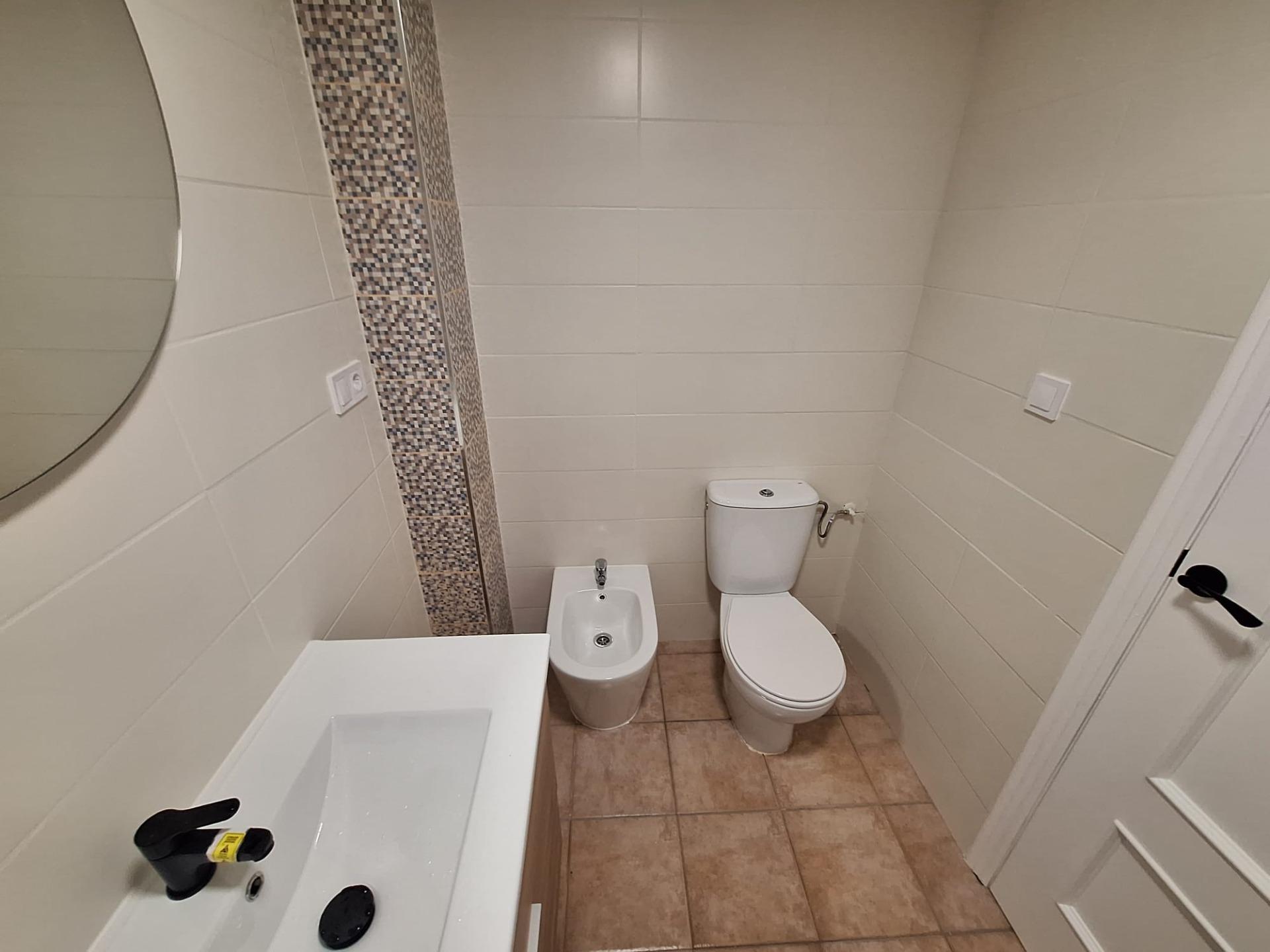 Bedroom in bungalow for sale in Torrevieja