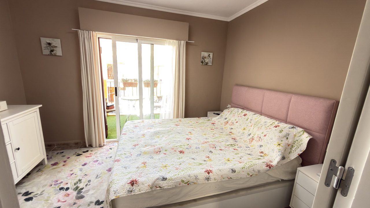 Bedroom in terraced for sale in La Zenia