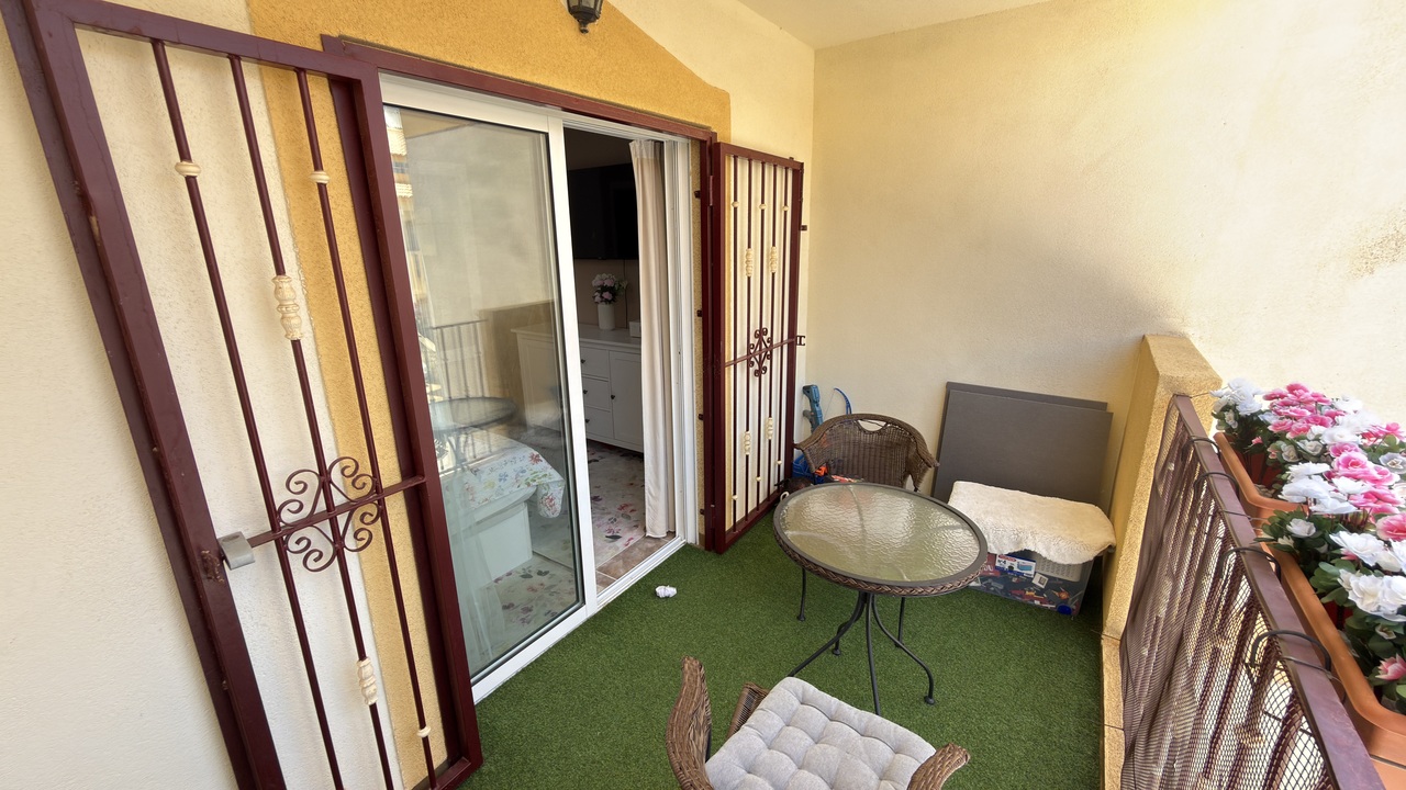 Master bedroom in terraced for sale in La Zenia