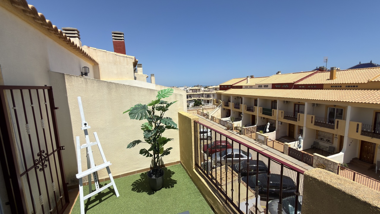 Exterior view in terraced for sale in La Zenia