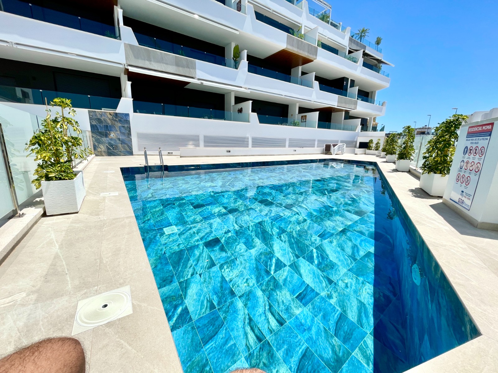 Bedroom in apartment for sale in Benijofar