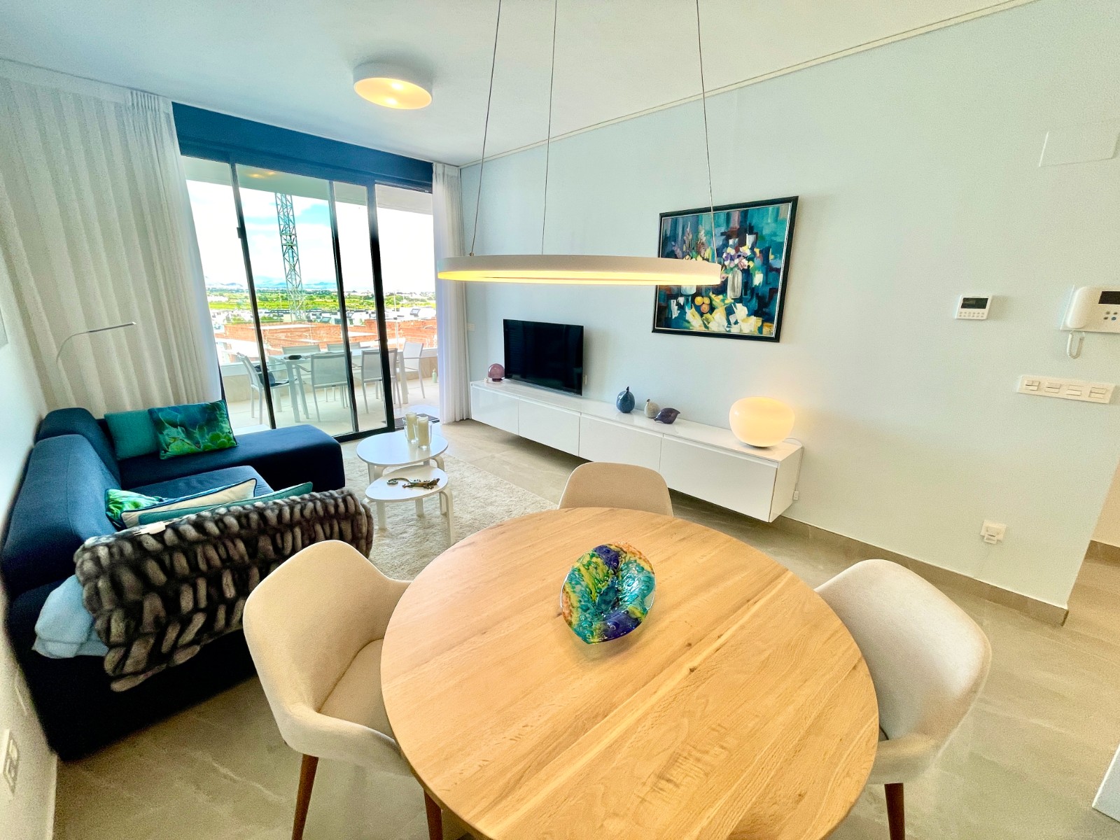 Bedroom in apartment for sale in Benijofar