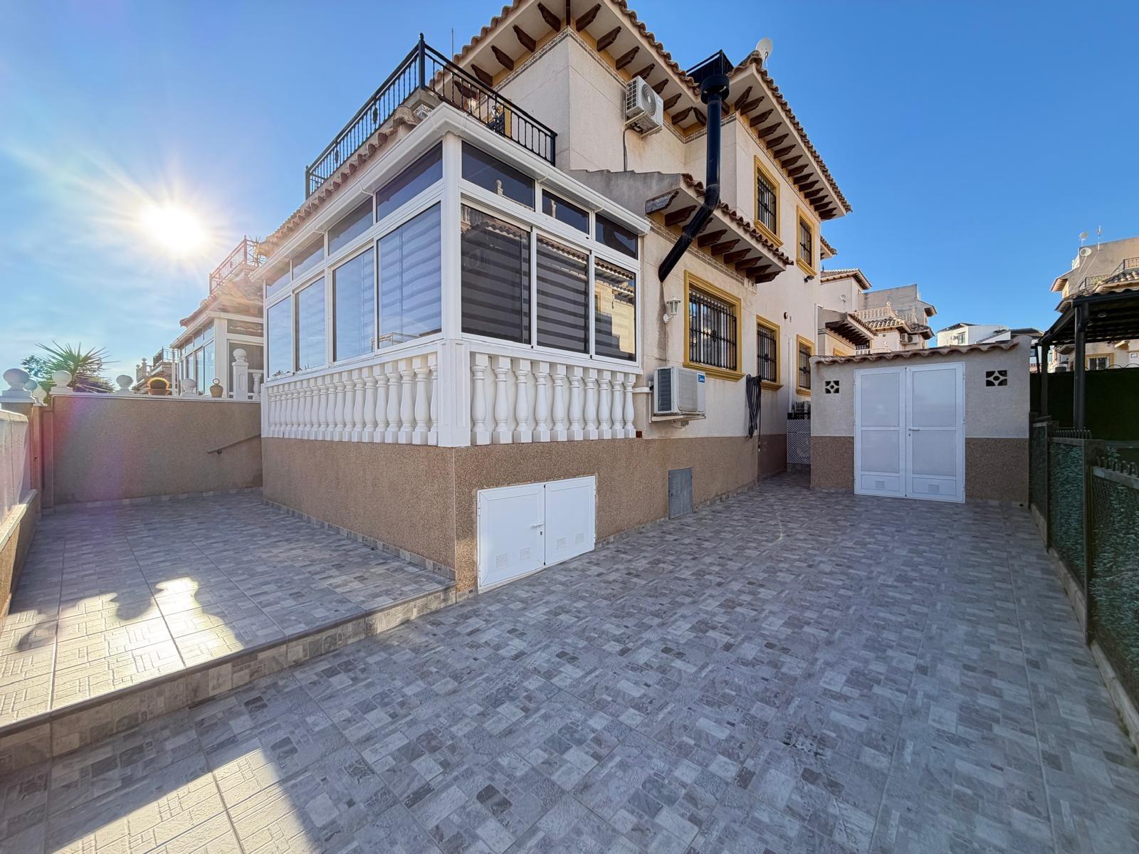 Terrace in terraced for sale in Orihuela Costa