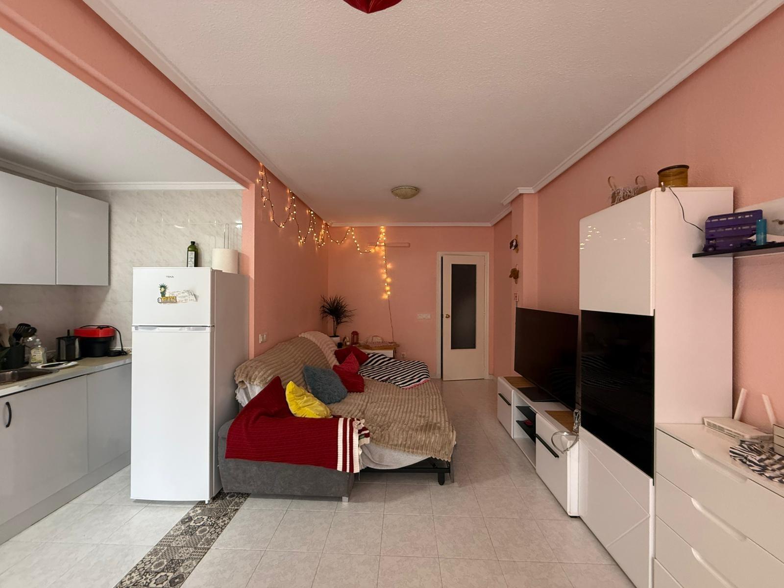 Kitchen in apartment for sale in Torrevieja