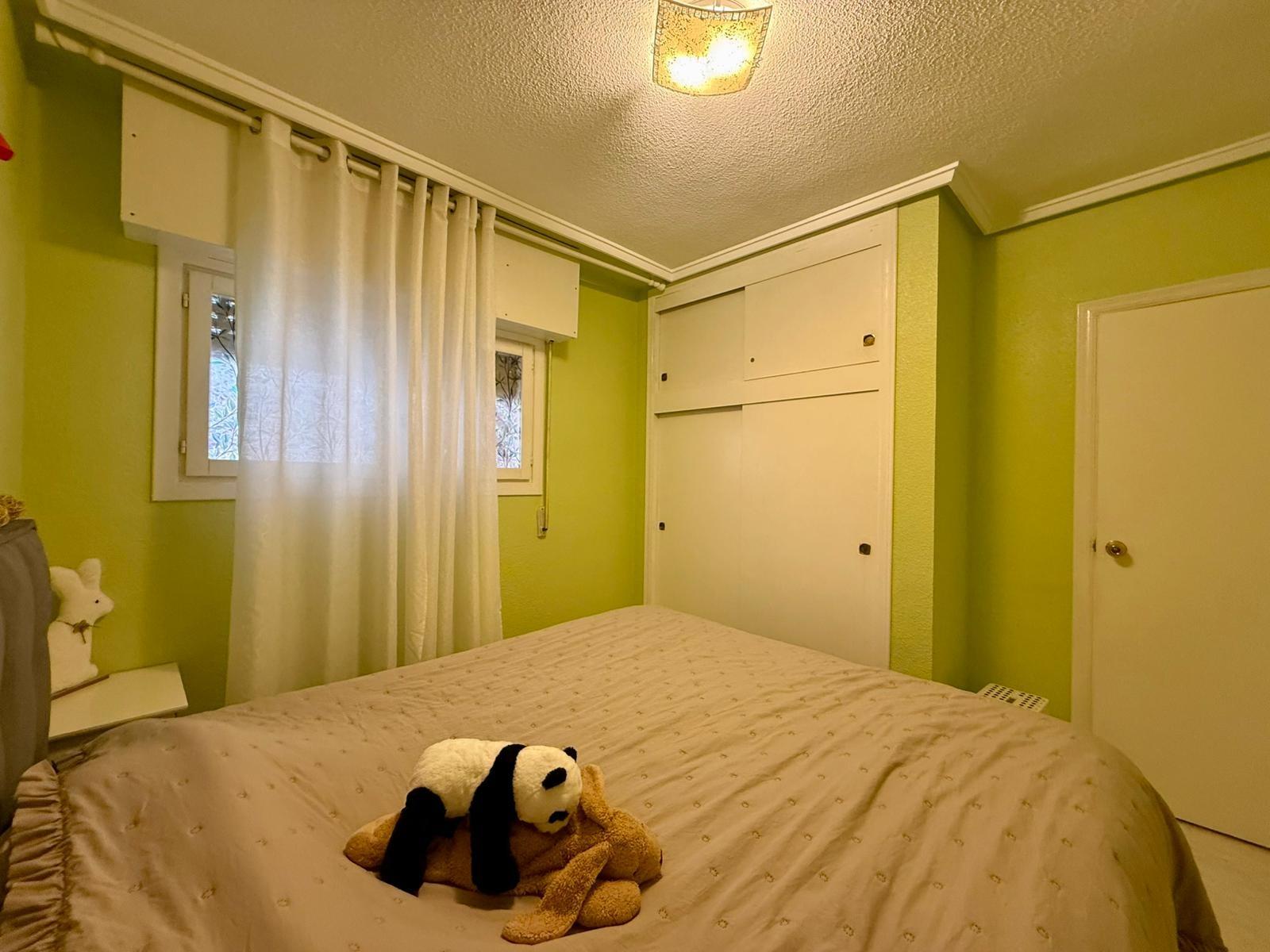 Master bedroom in apartment for sale in Torrevieja