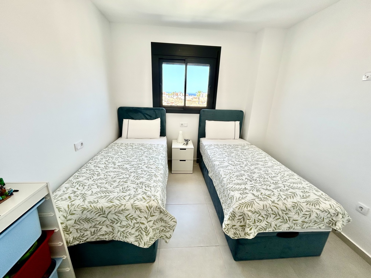 Bedroom in apartment for sale in Los Dolses