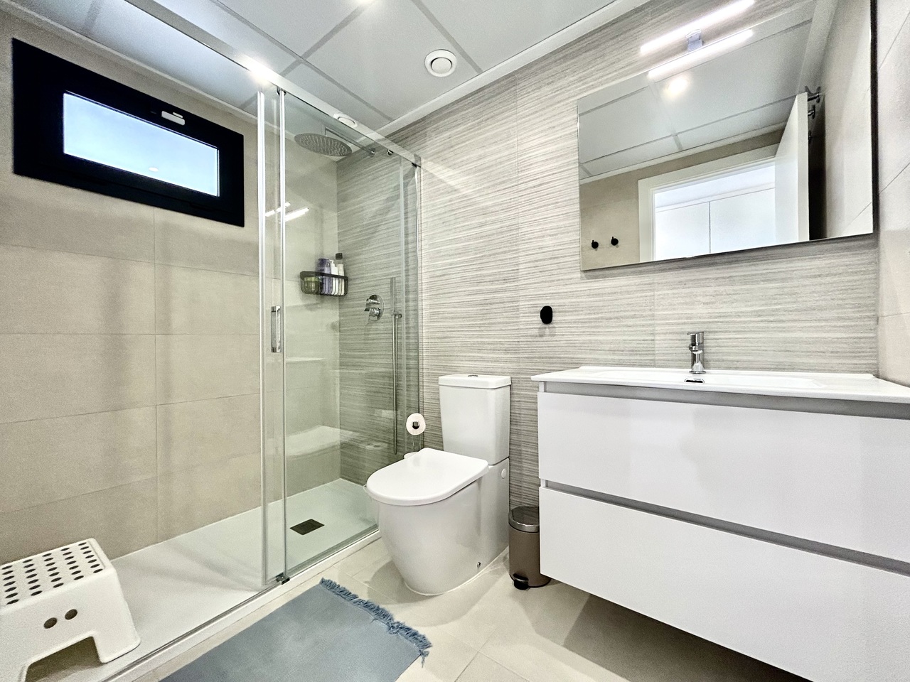 Bathroom in apartment for sale in Los Dolses