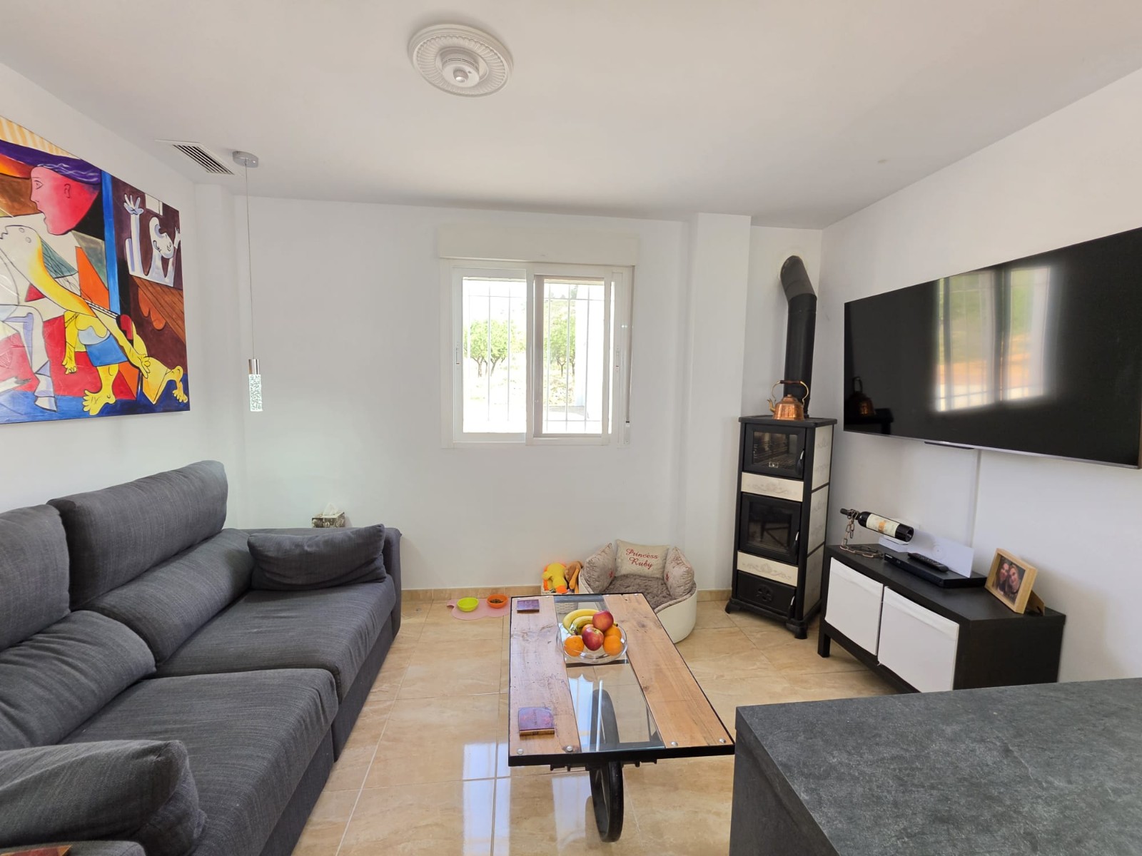 Living room in villa for sale in Pinoso
