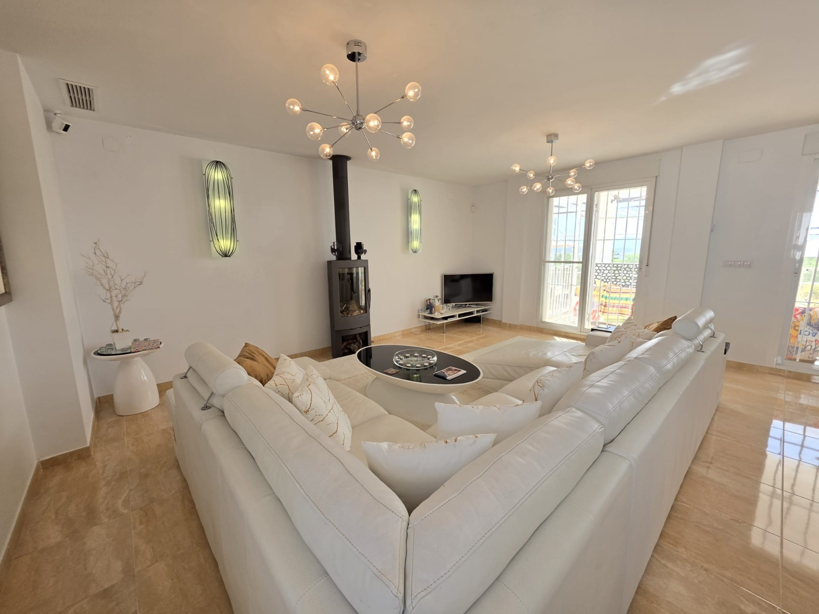 Garden in villa for sale in Pinoso