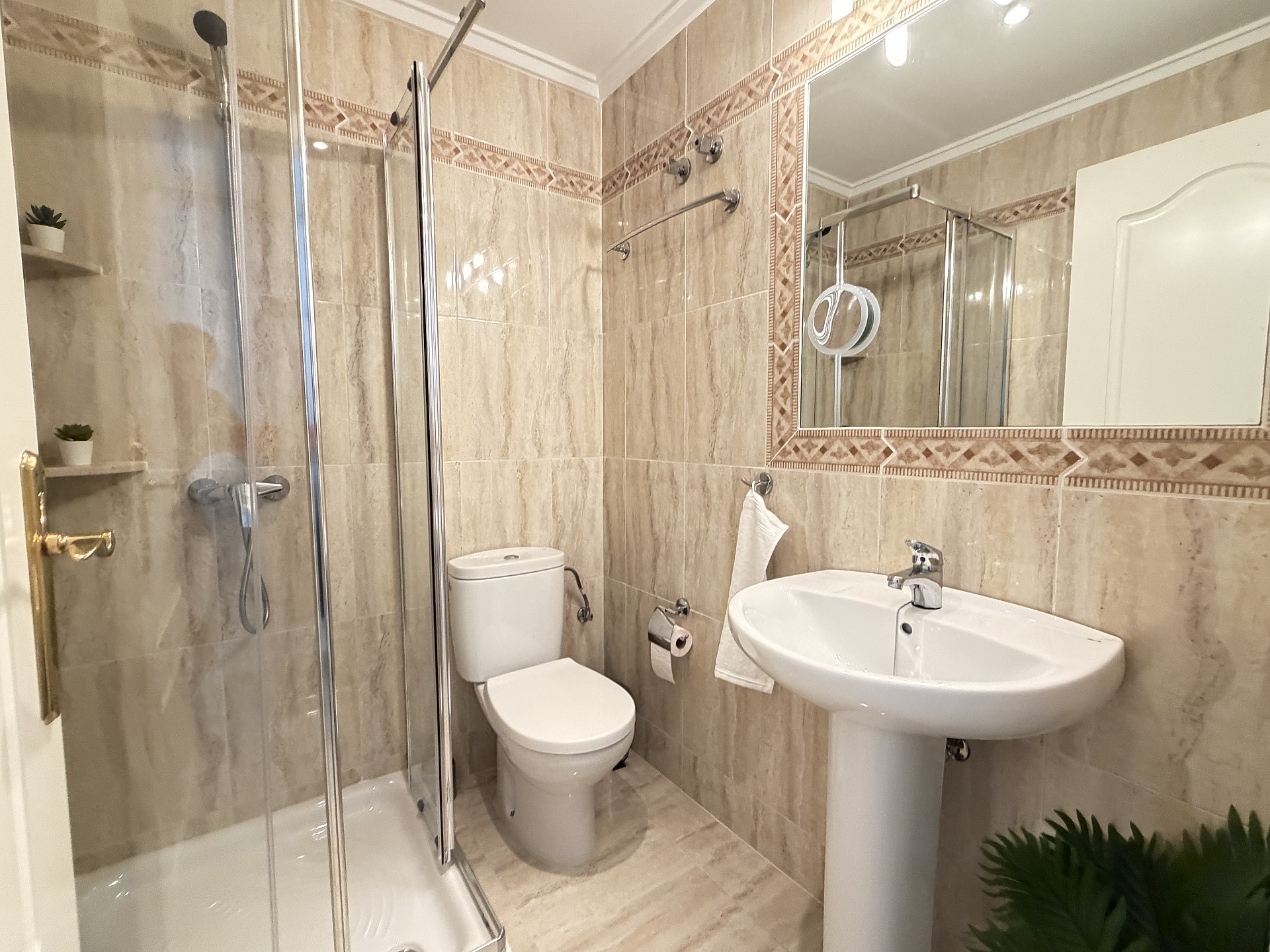Garden in apartment for sale in Orihuela Costa