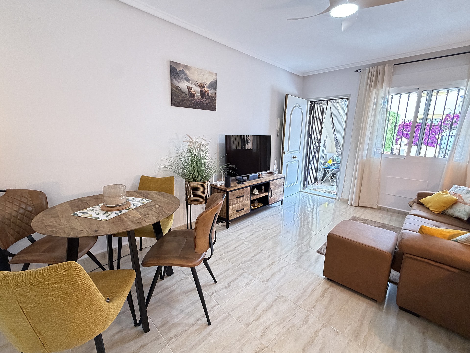 Kitchen in apartment for sale in Orihuela Costa