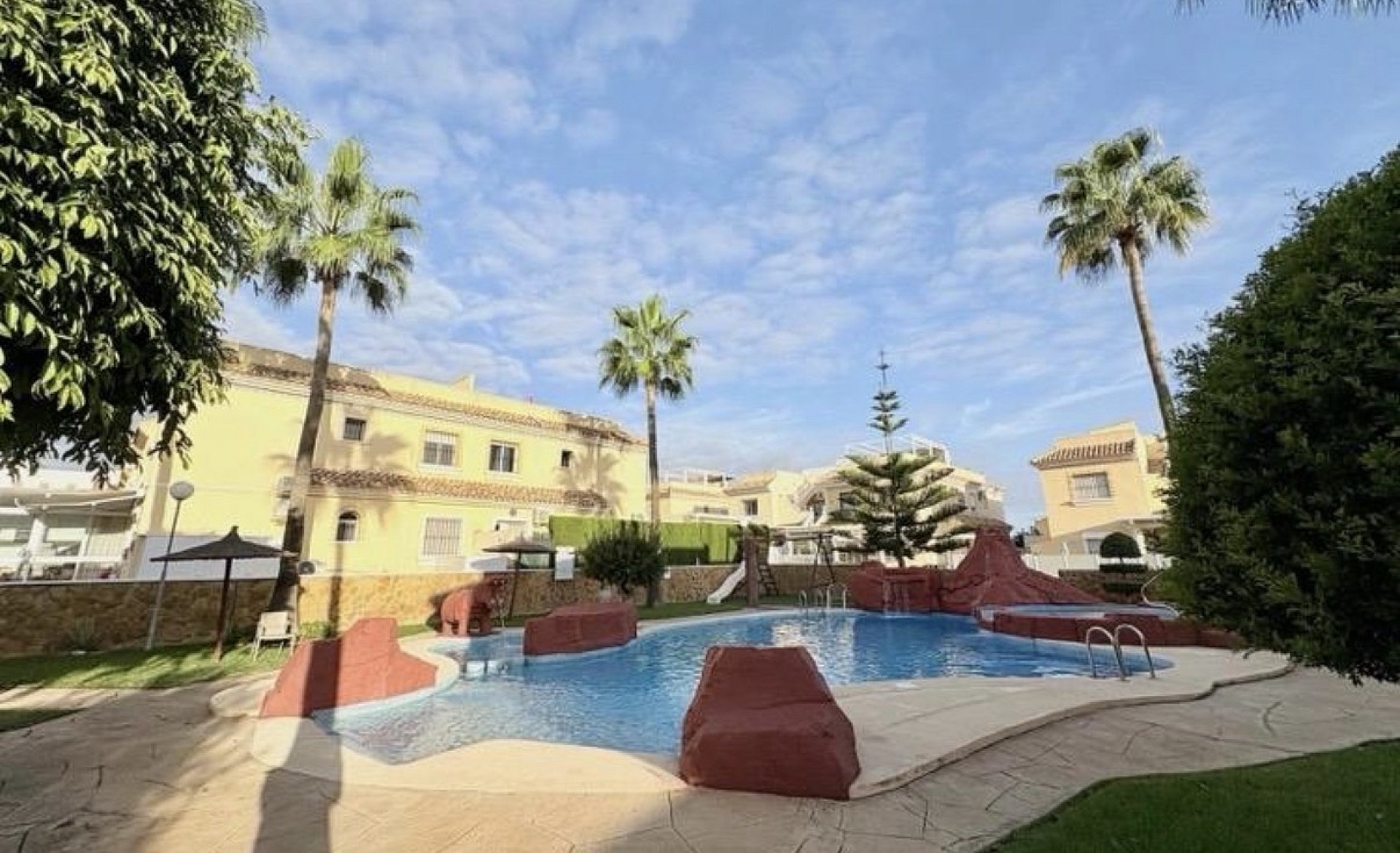 Living room in apartment for sale in Orihuela Costa