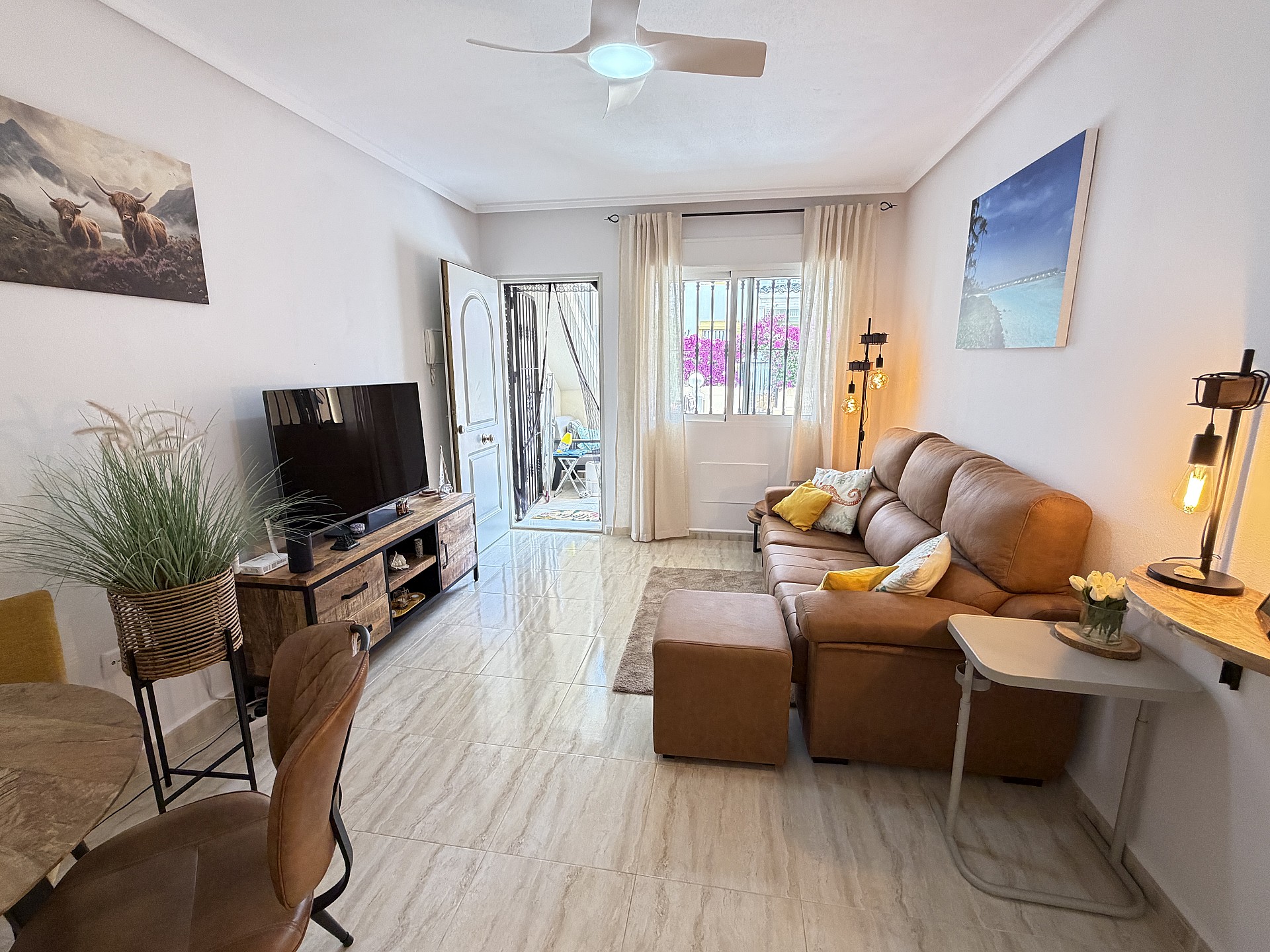 Garden in apartment for sale in Orihuela Costa