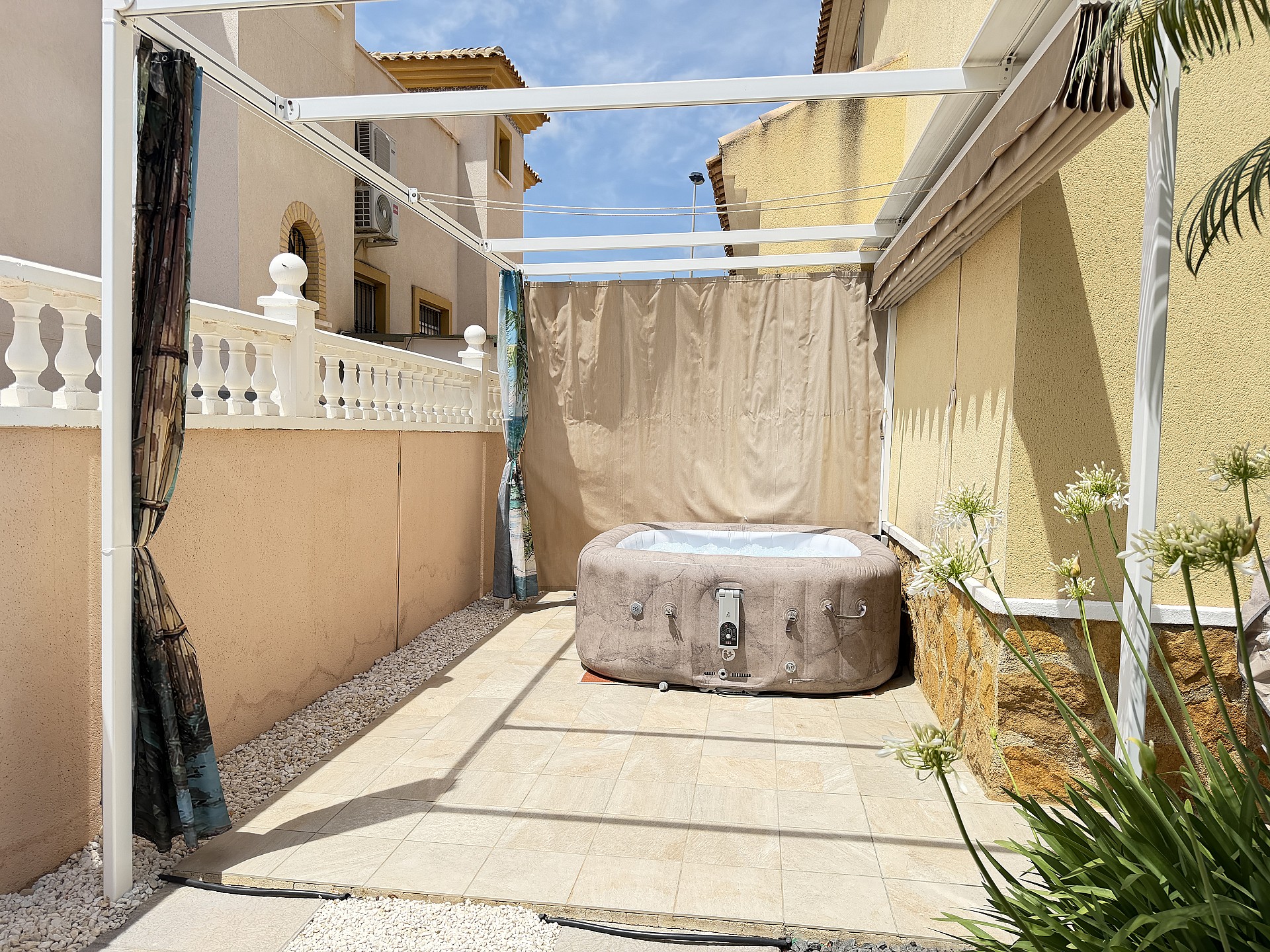 Bedroom in apartment for sale in Orihuela Costa