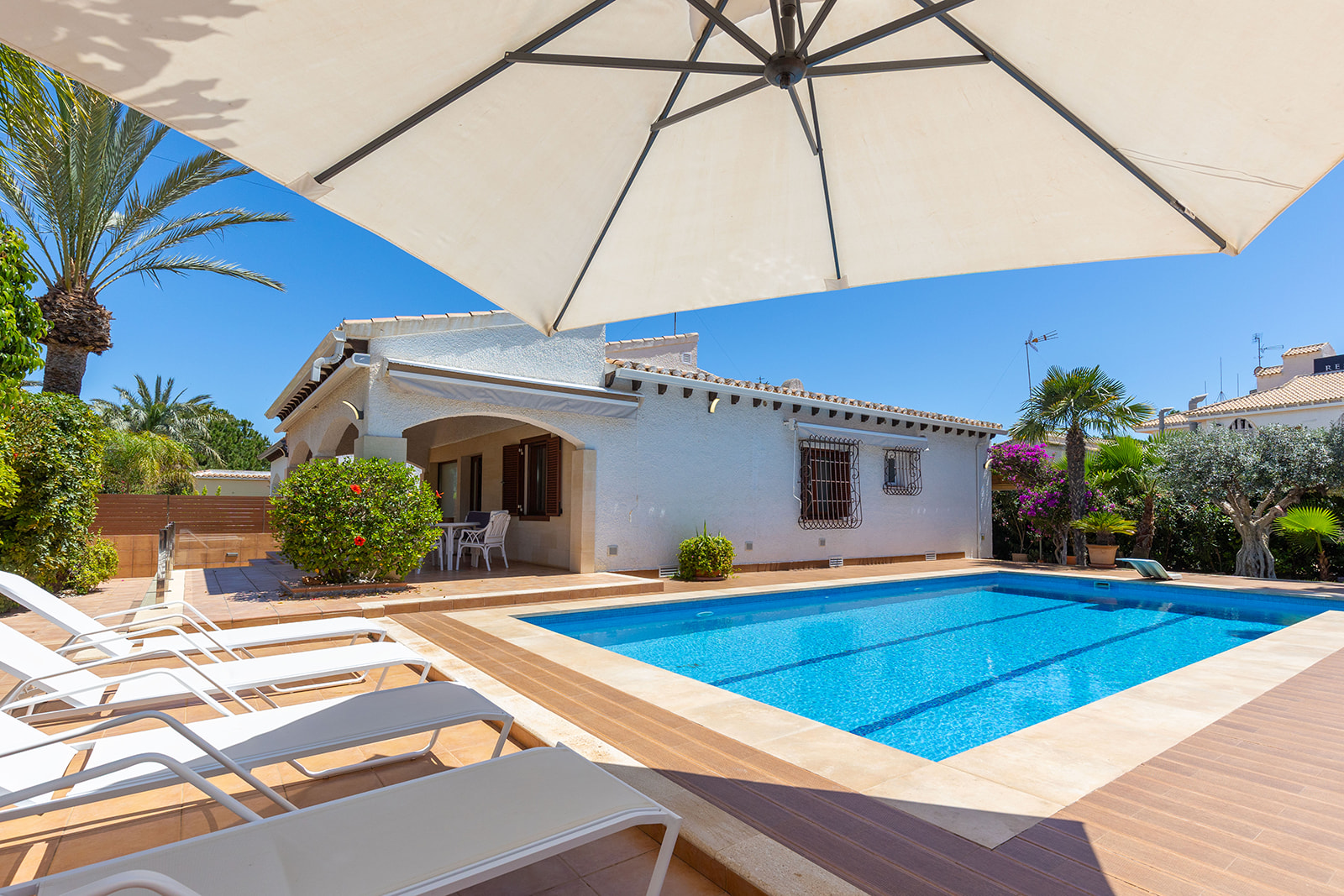 Raukiška vila su privatu baseinu Punta Prima – Jūsų poilsio oazė Costa Blanca
