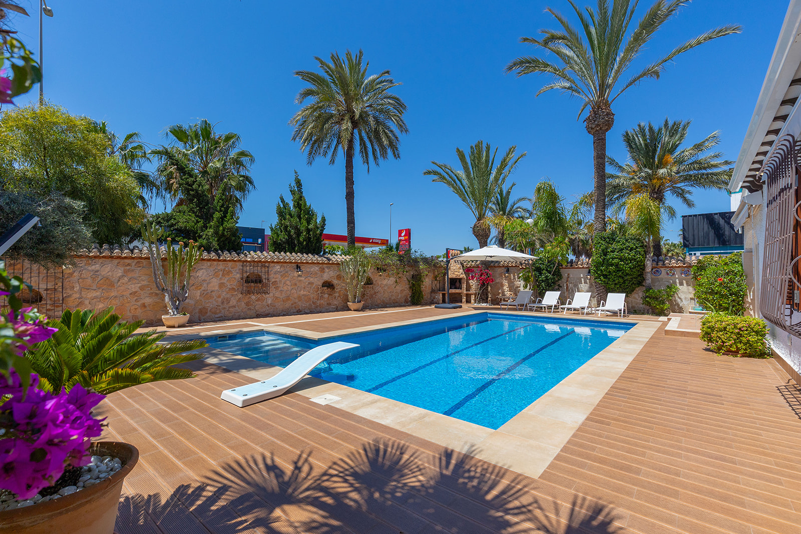 Bathroom in villa for sale in Orihuela Costa