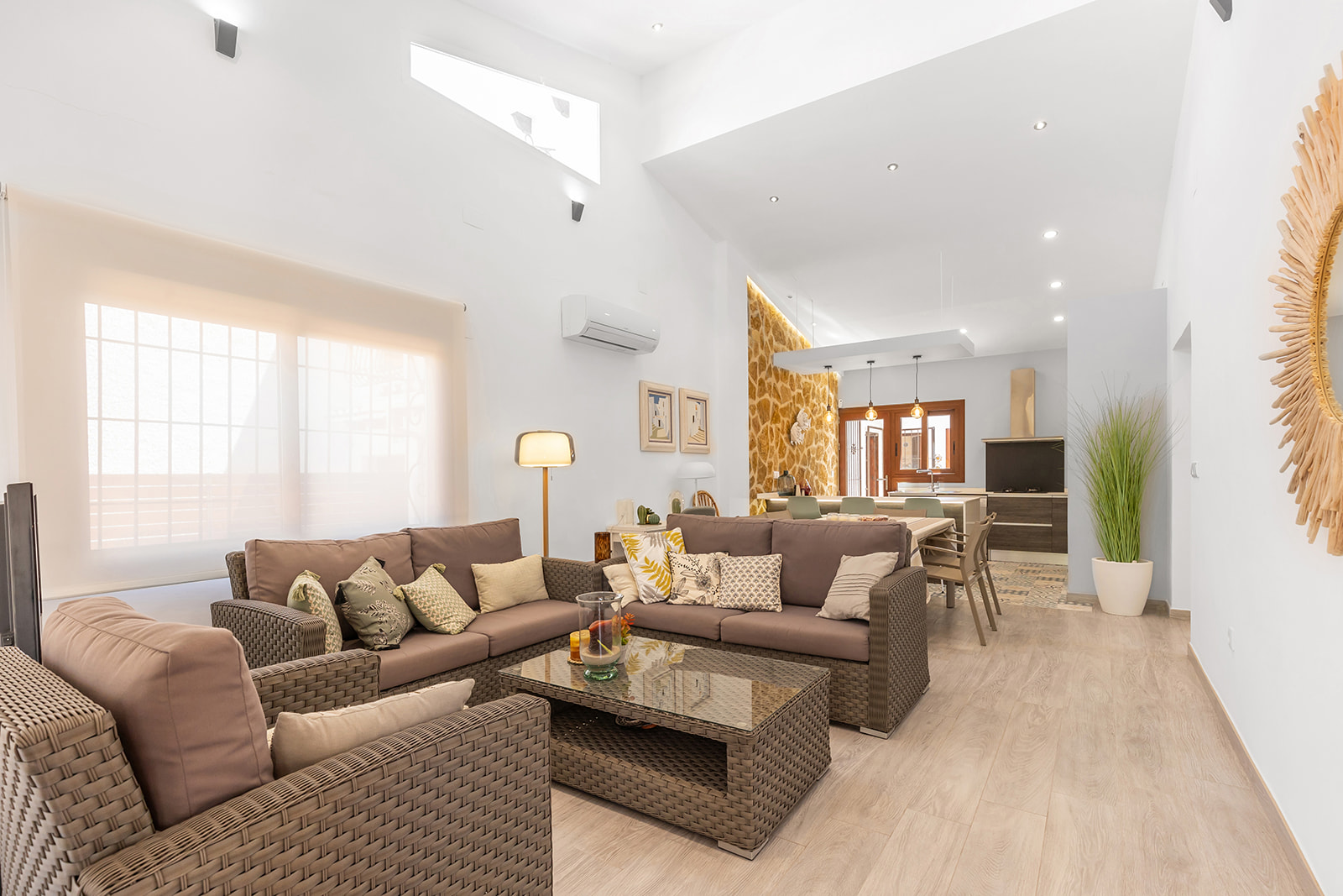 Garden in villa for sale in Orihuela Costa