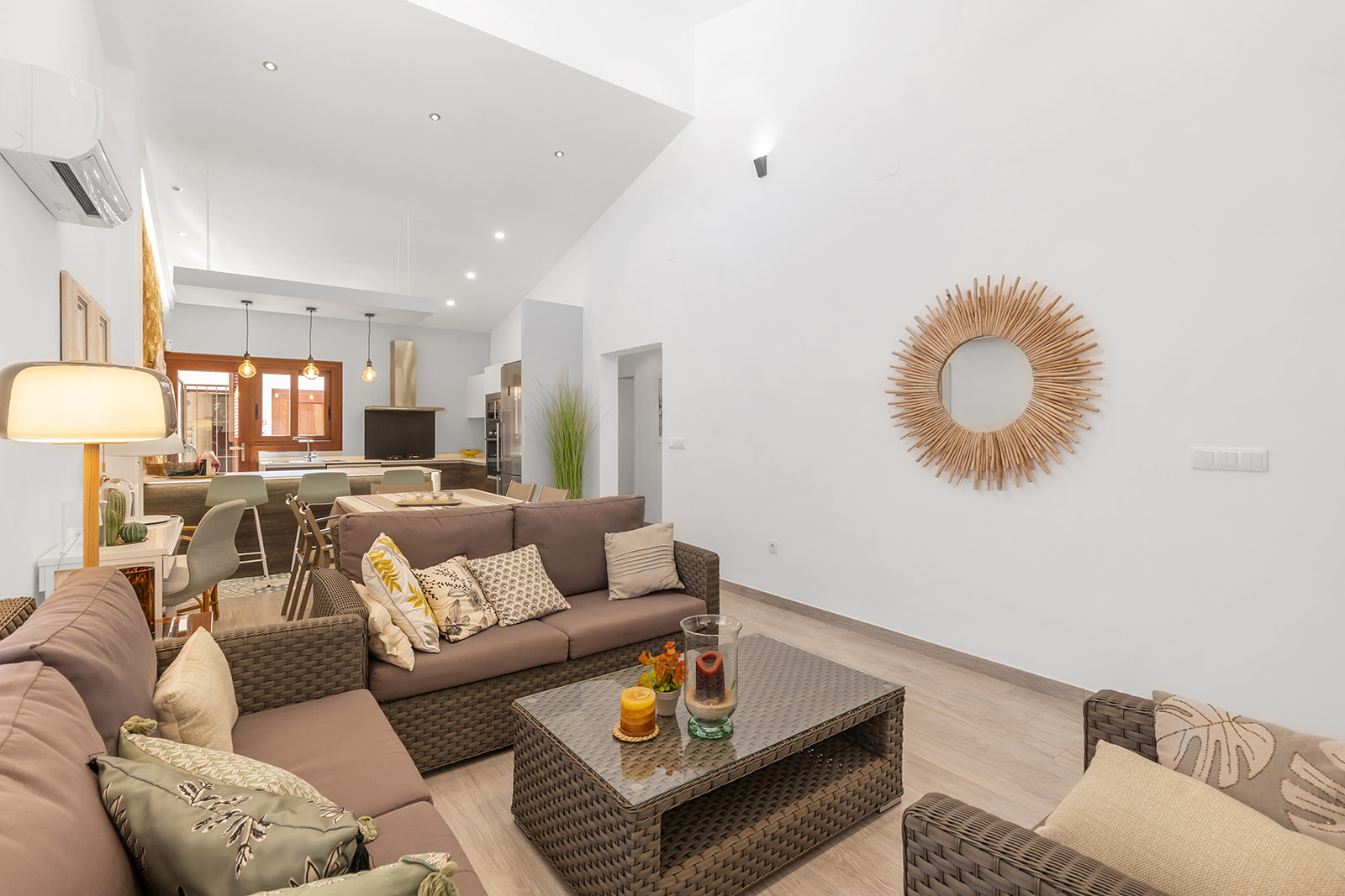 Master bedroom in villa for sale in Orihuela Costa