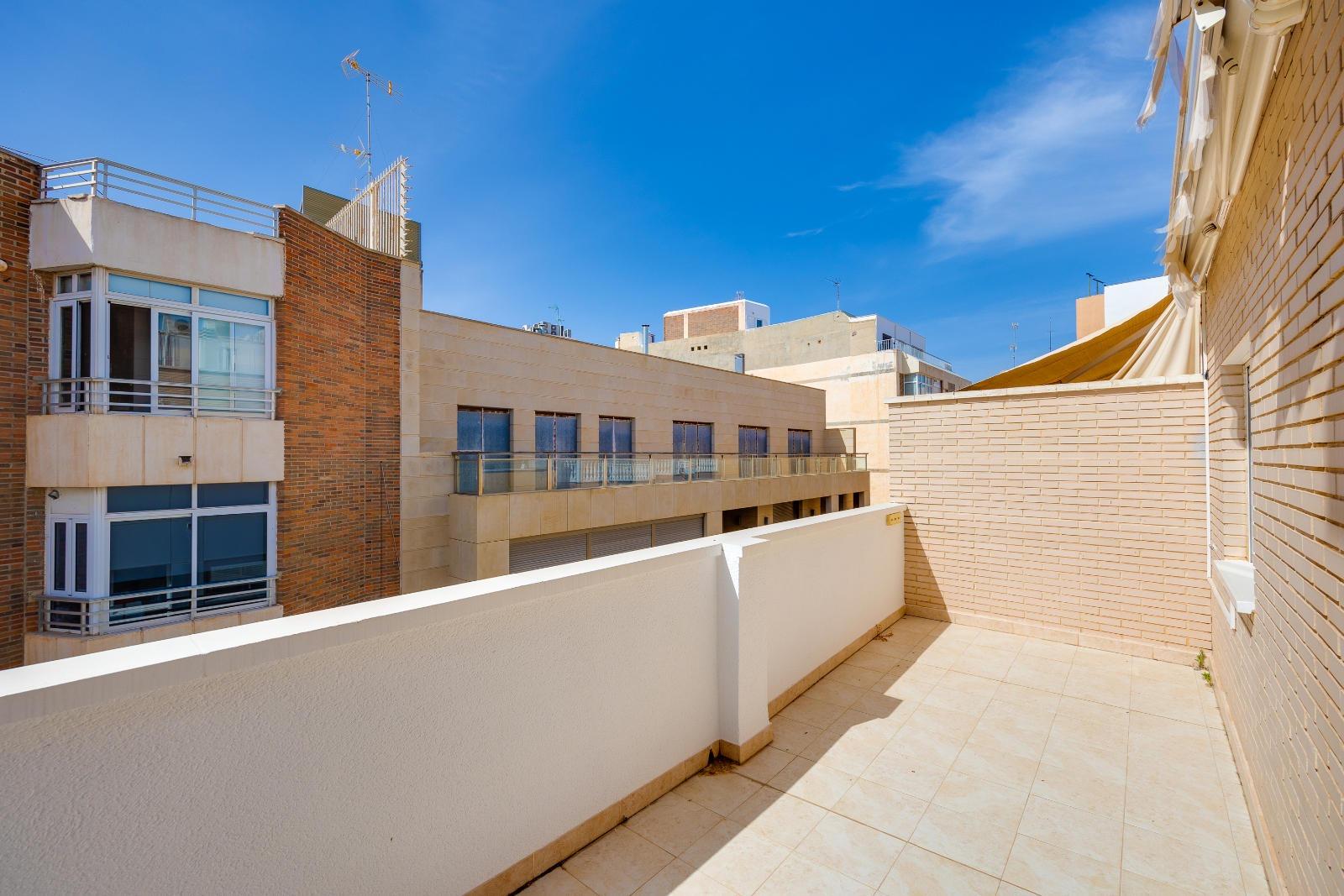 Bedroom in penthouse for sale in Torrevieja