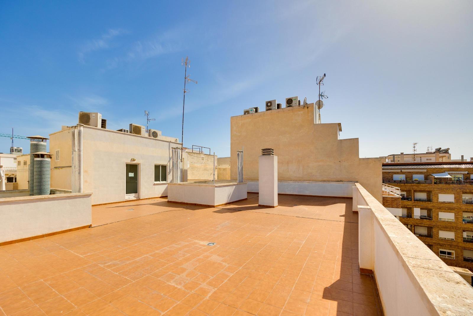 Bathroom in penthouse for sale in Torrevieja