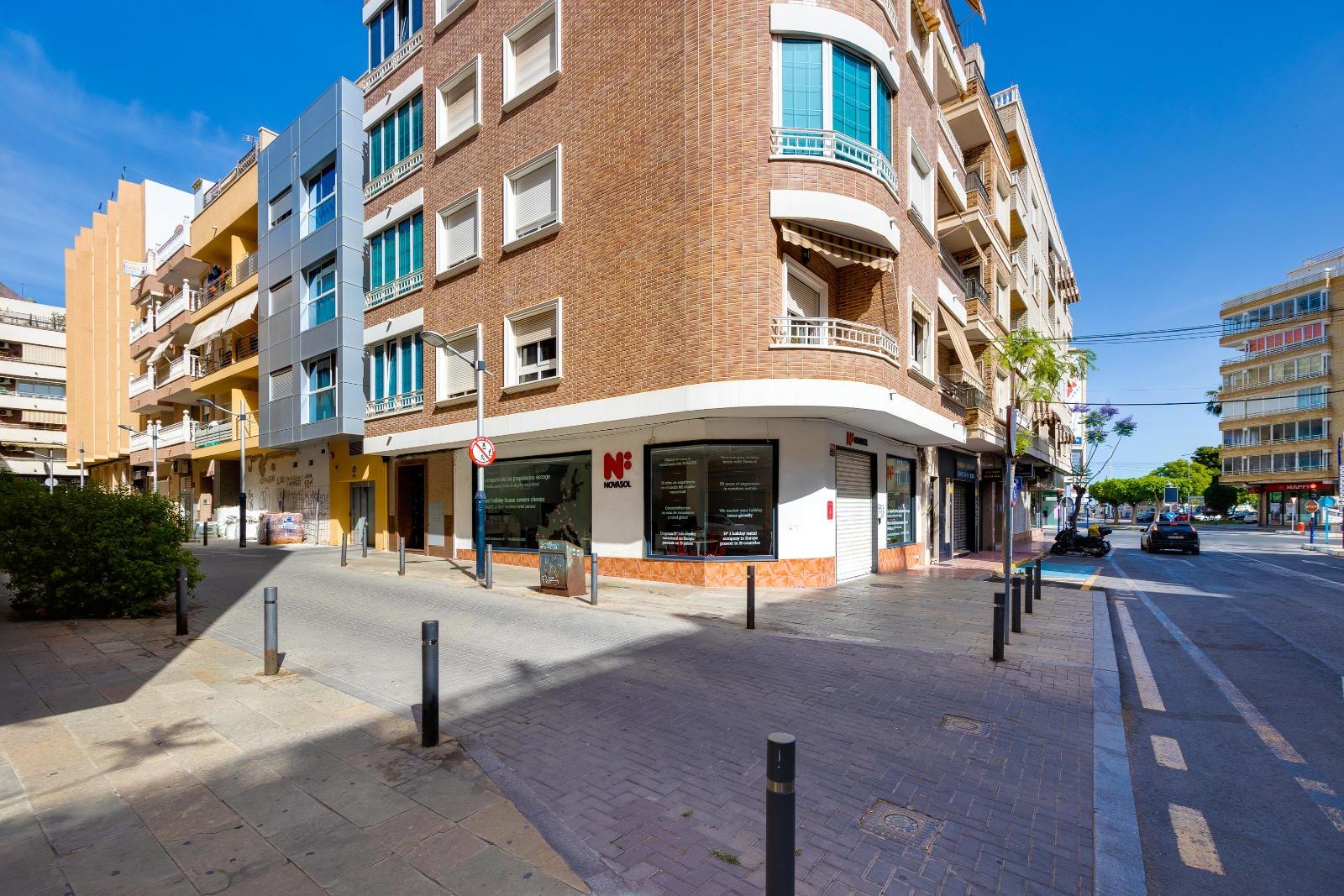 Dining area in penthouse for sale in Torrevieja