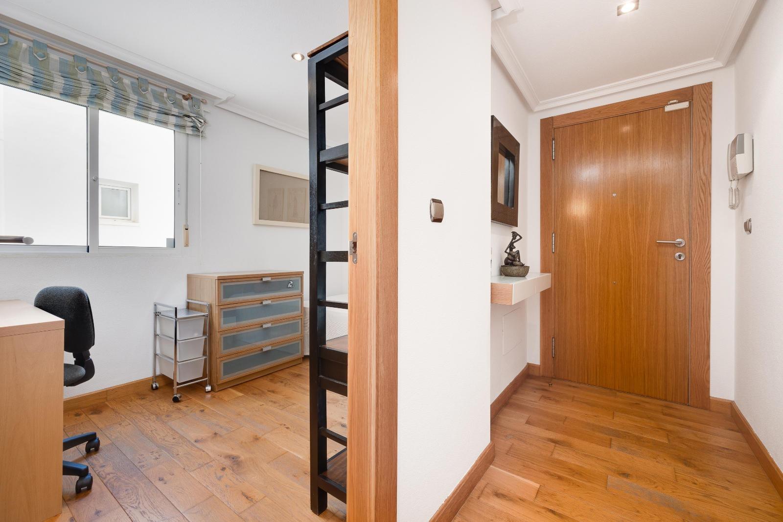 Bathroom in penthouse for sale in Torrevieja
