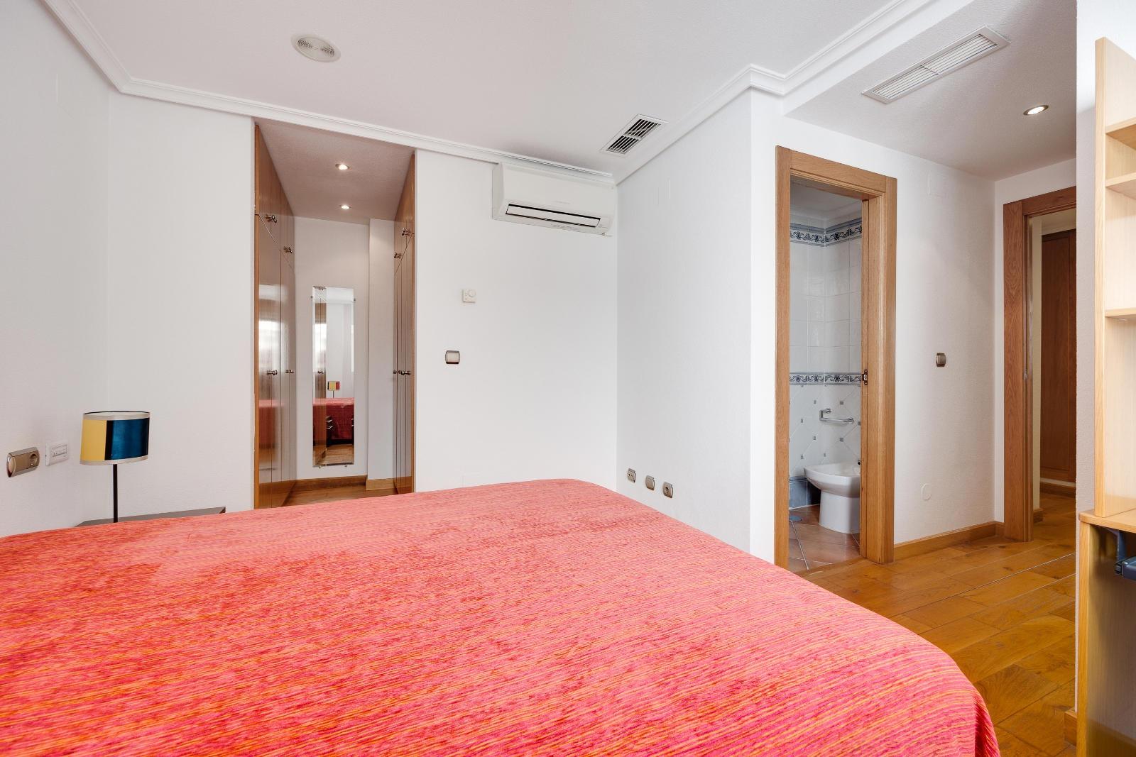 Bathroom in penthouse for sale in Torrevieja