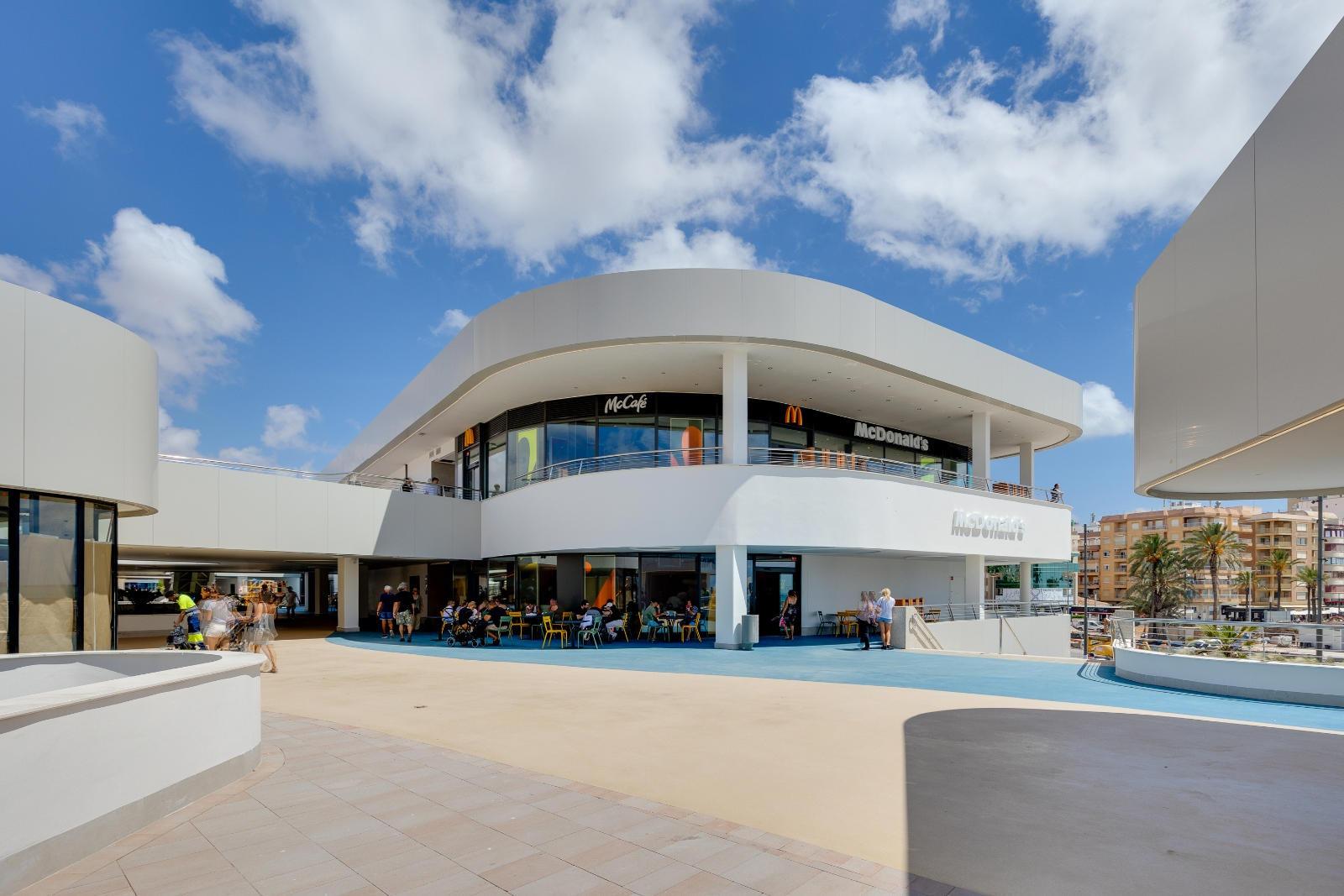 Dining area in penthouse for sale in Torrevieja