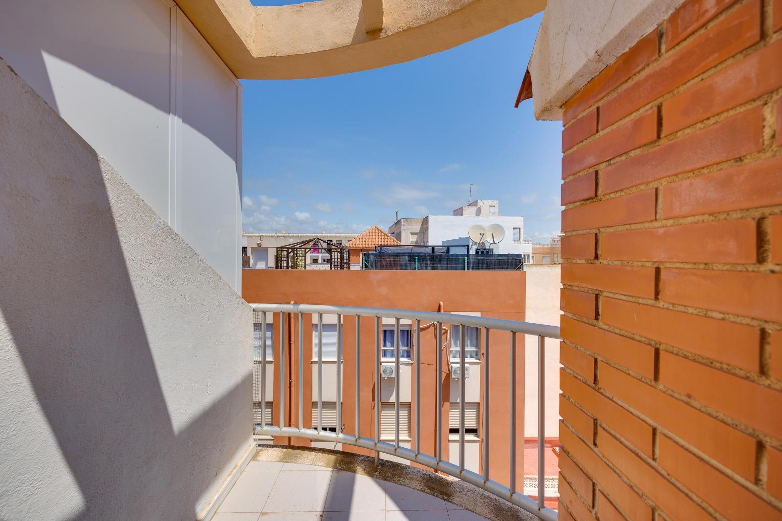 Kitchen in apartment for sale in Torrevieja
