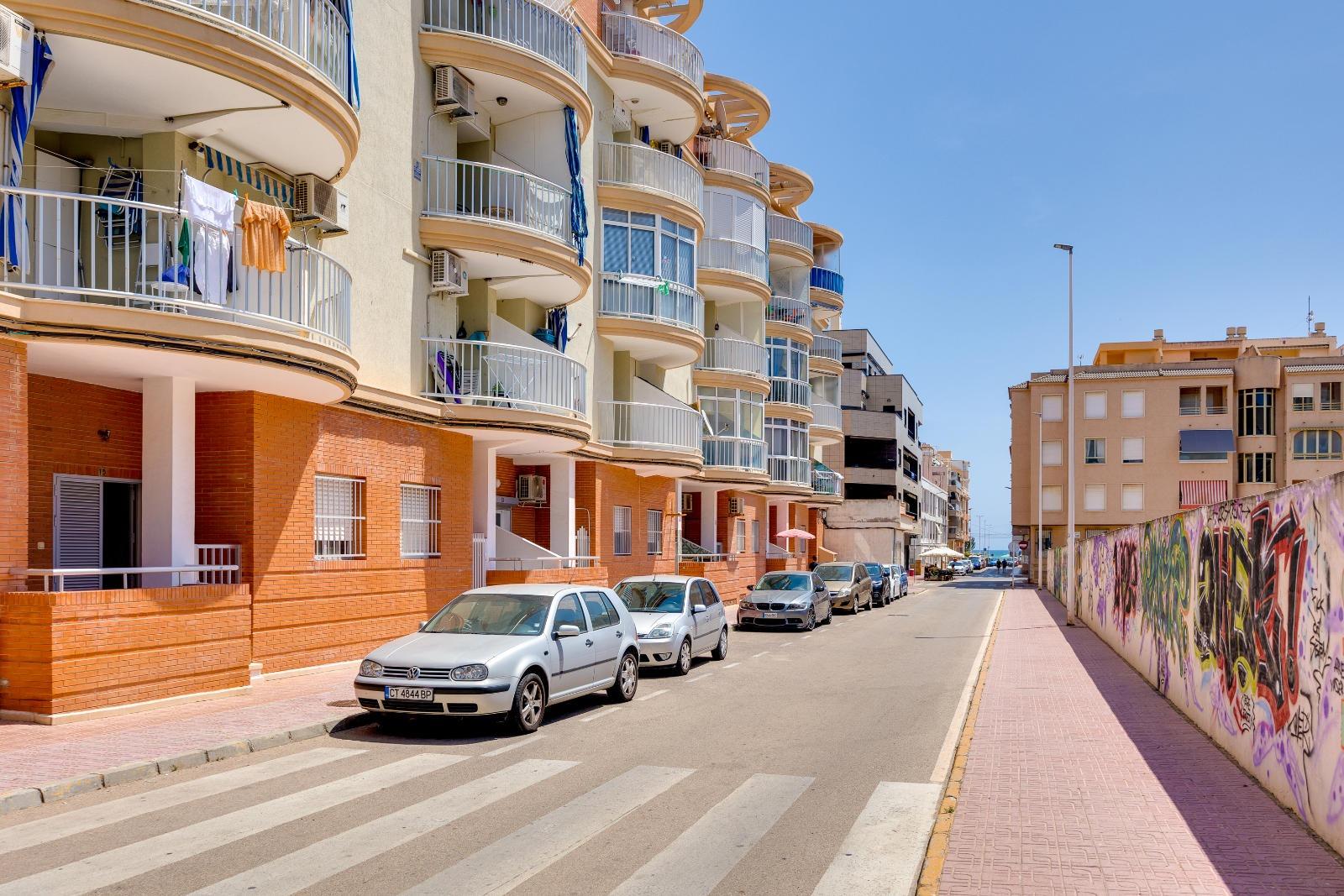 Kitchen in apartment for sale in Torrevieja