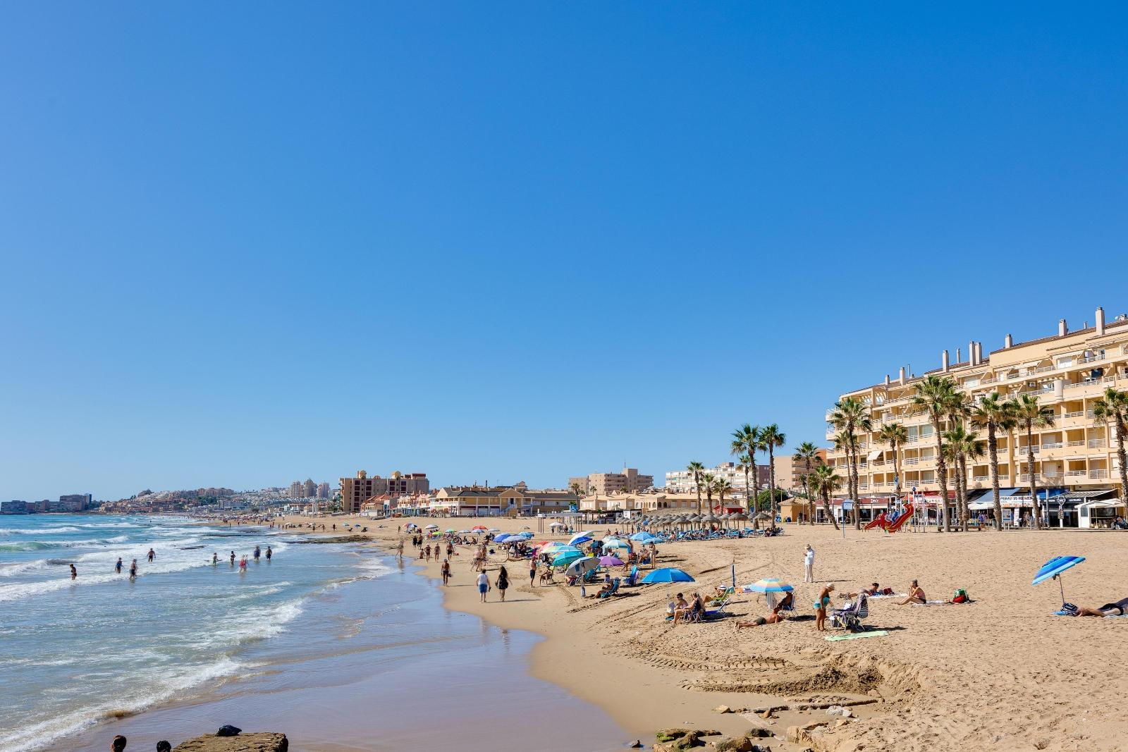 Terrace in apartment for sale in Torrevieja