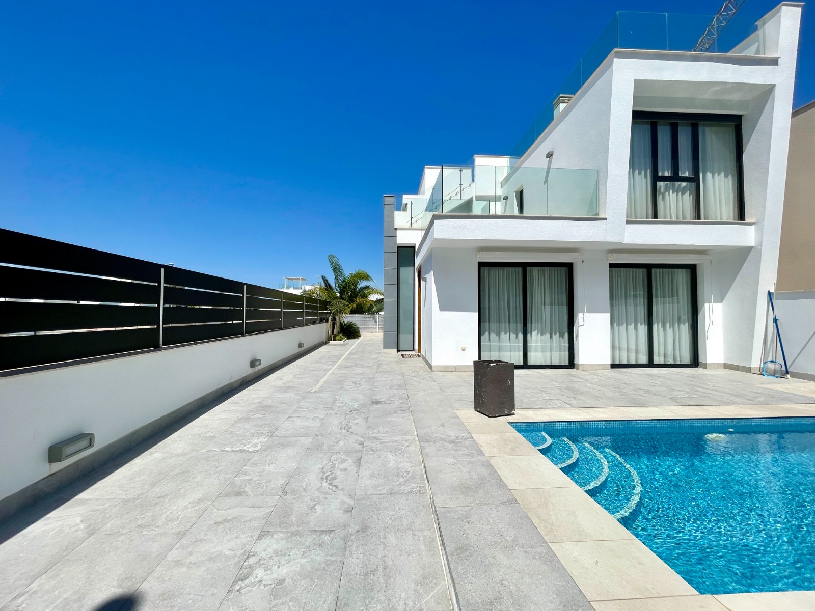 Bedroom in villa for sale in Benijofar